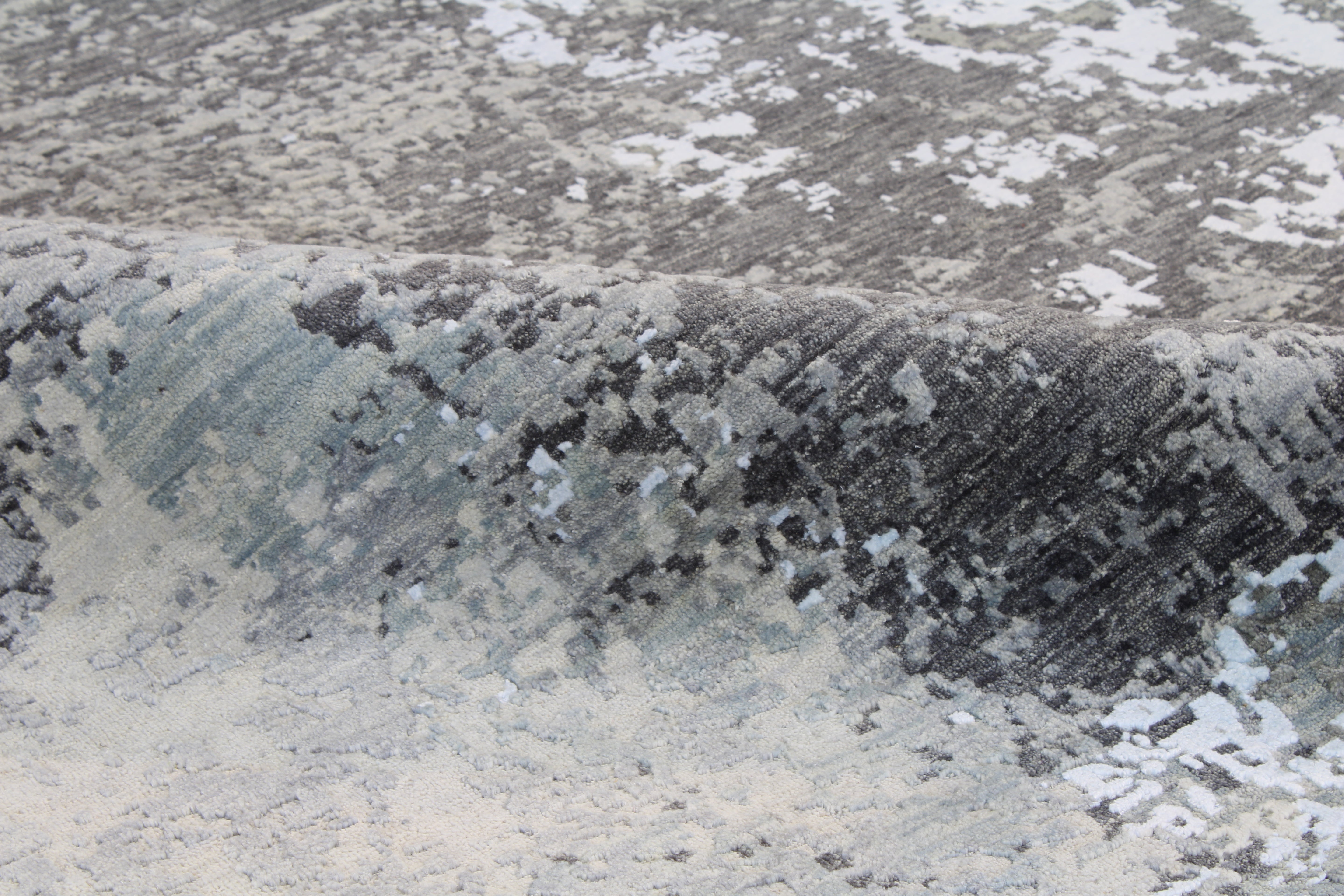 Indo Modern 9'2" x 12'1"