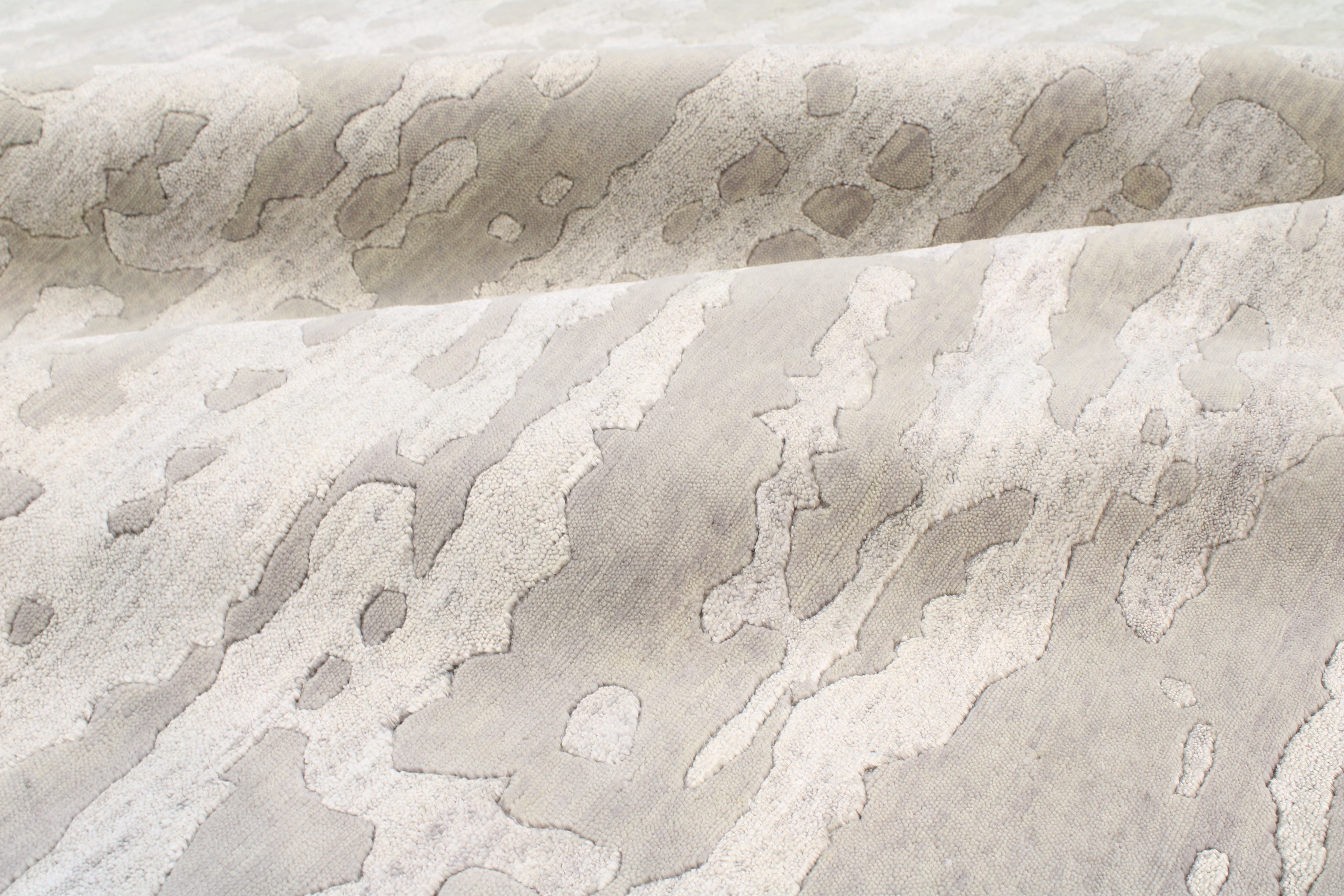 Indo Modern 8'1" x 10'4"