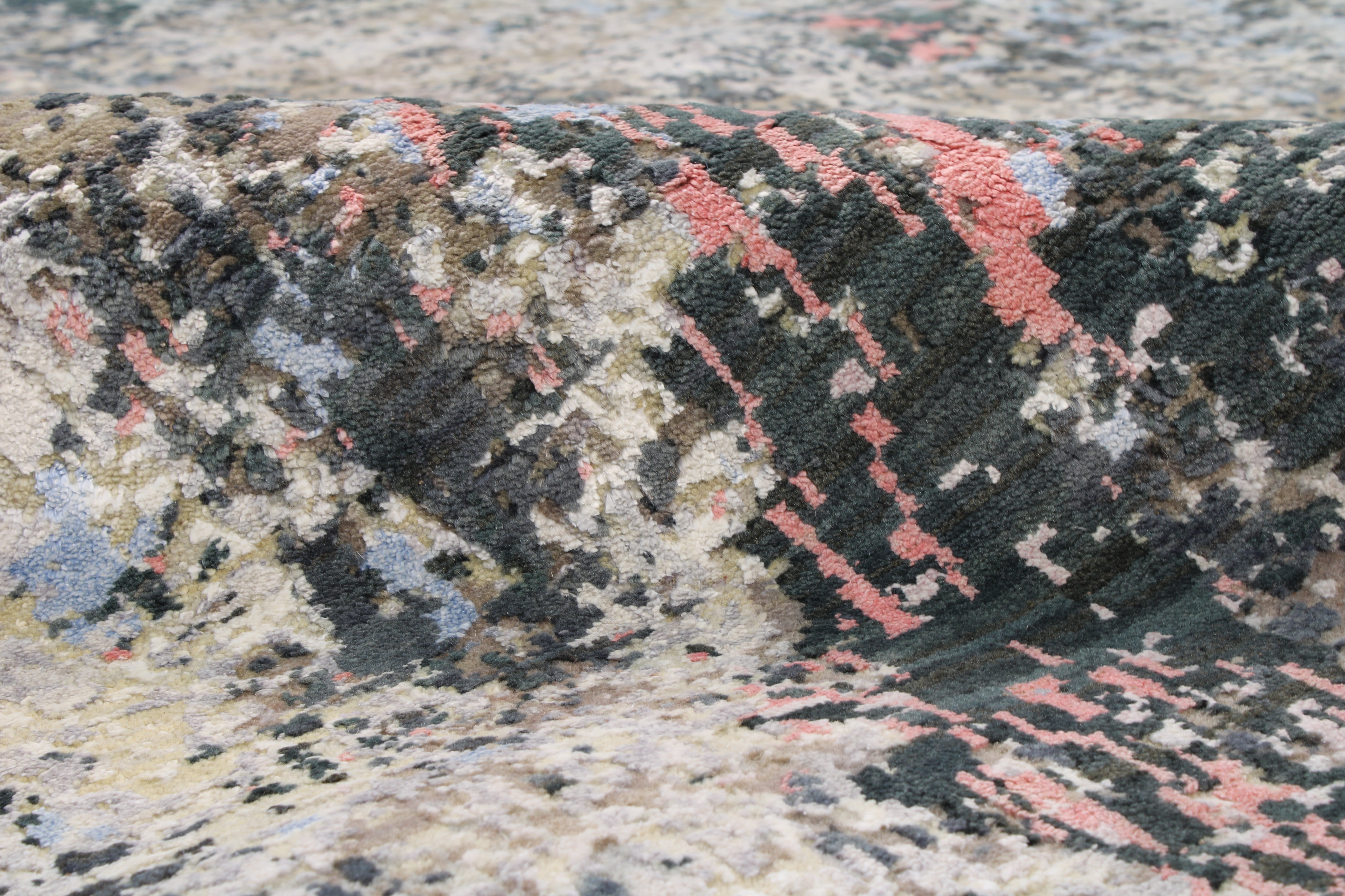 Indo Modern 8' x 10'3"