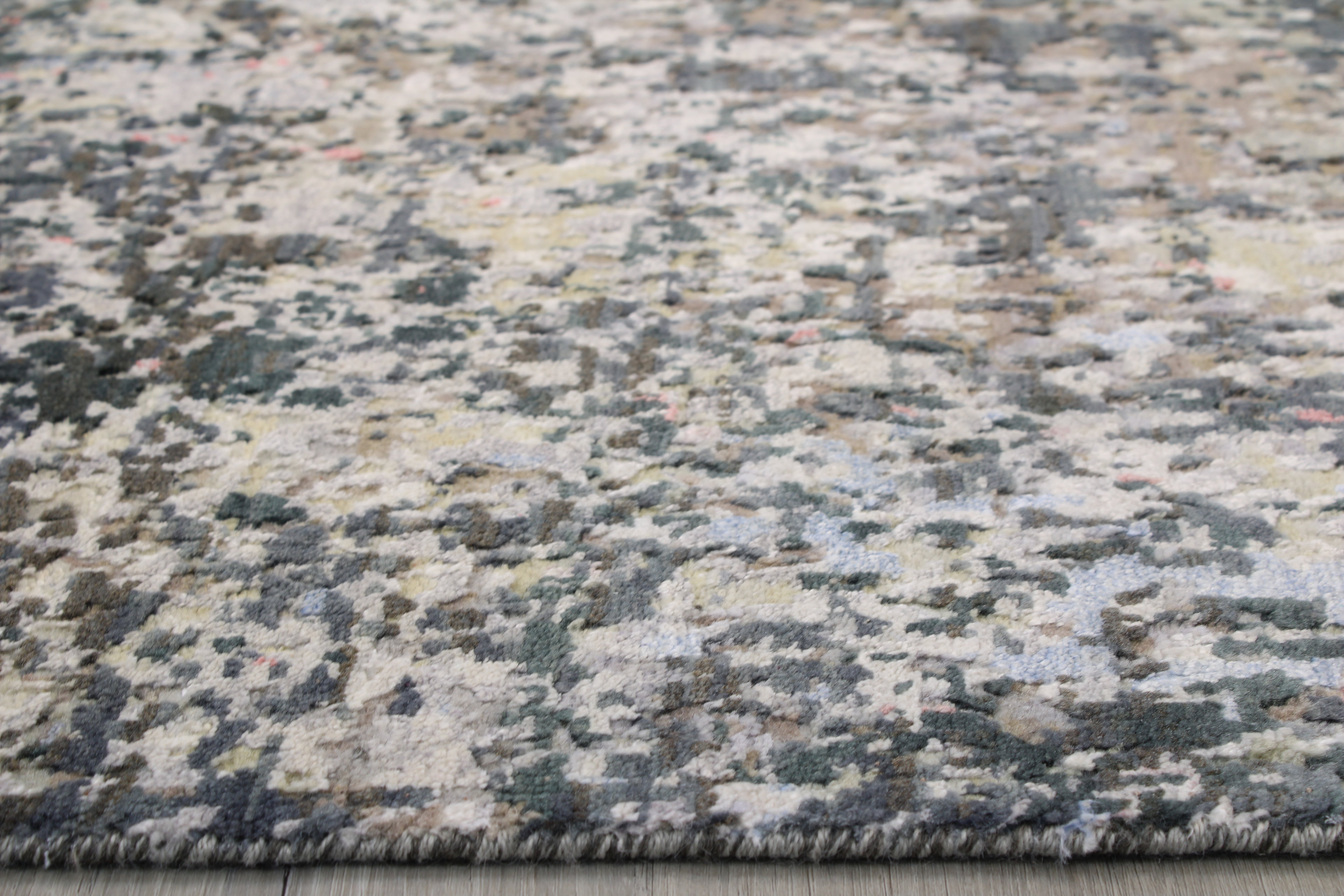 Indo Modern 8' x 10'3"