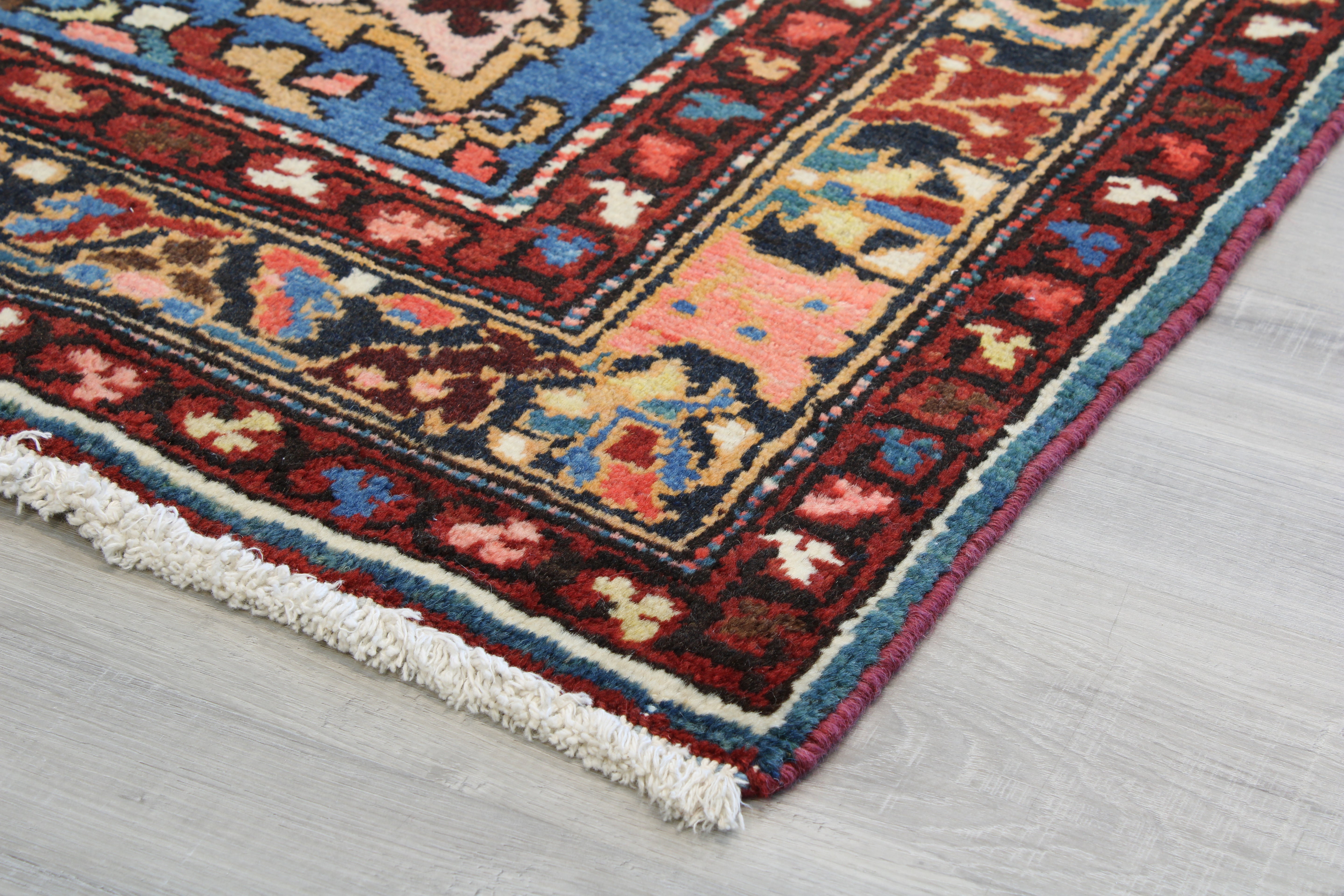 Persian Bakhtiari 4'10" x 6'7"