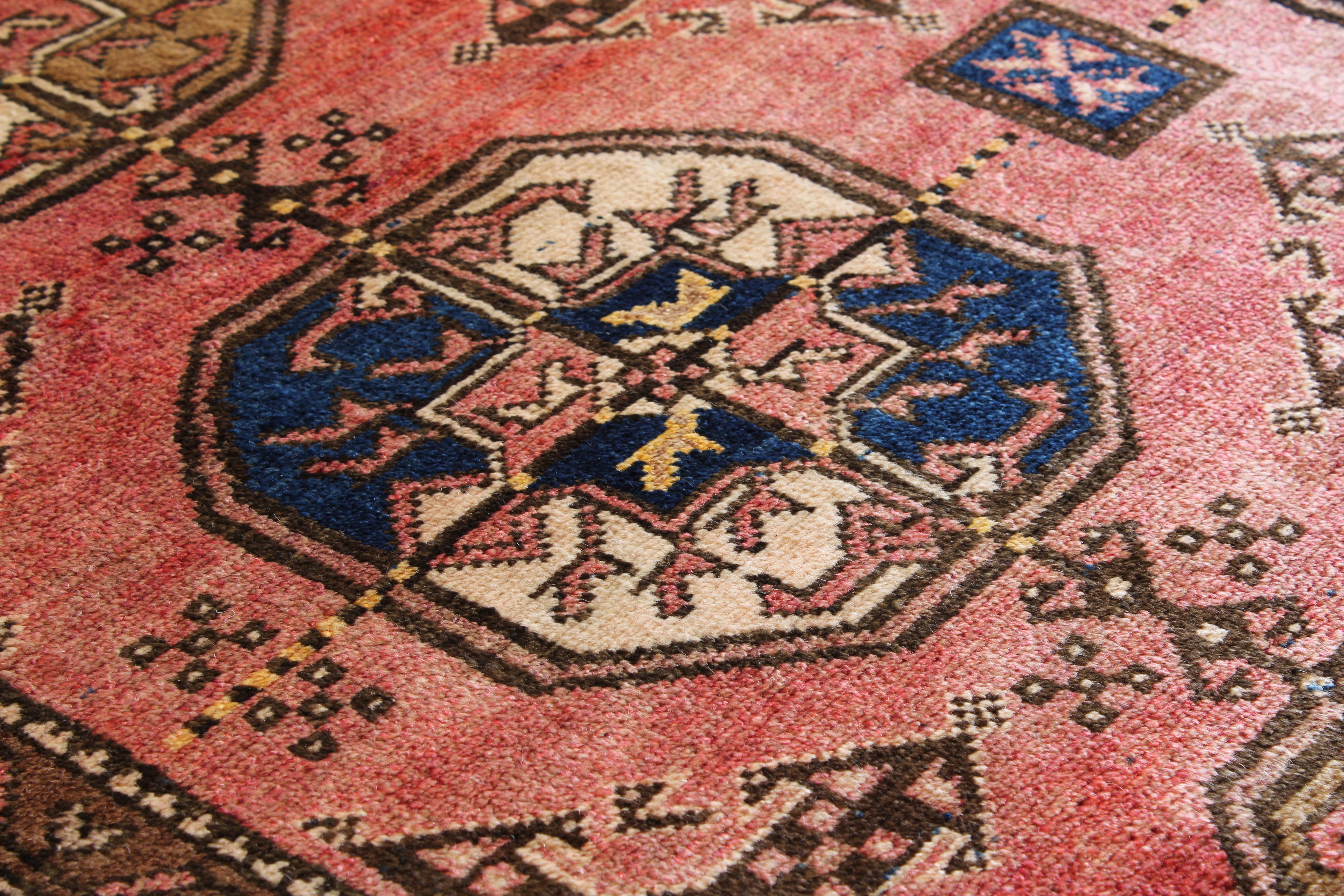 Persian Bakhtiari 4'5" x 8'2"