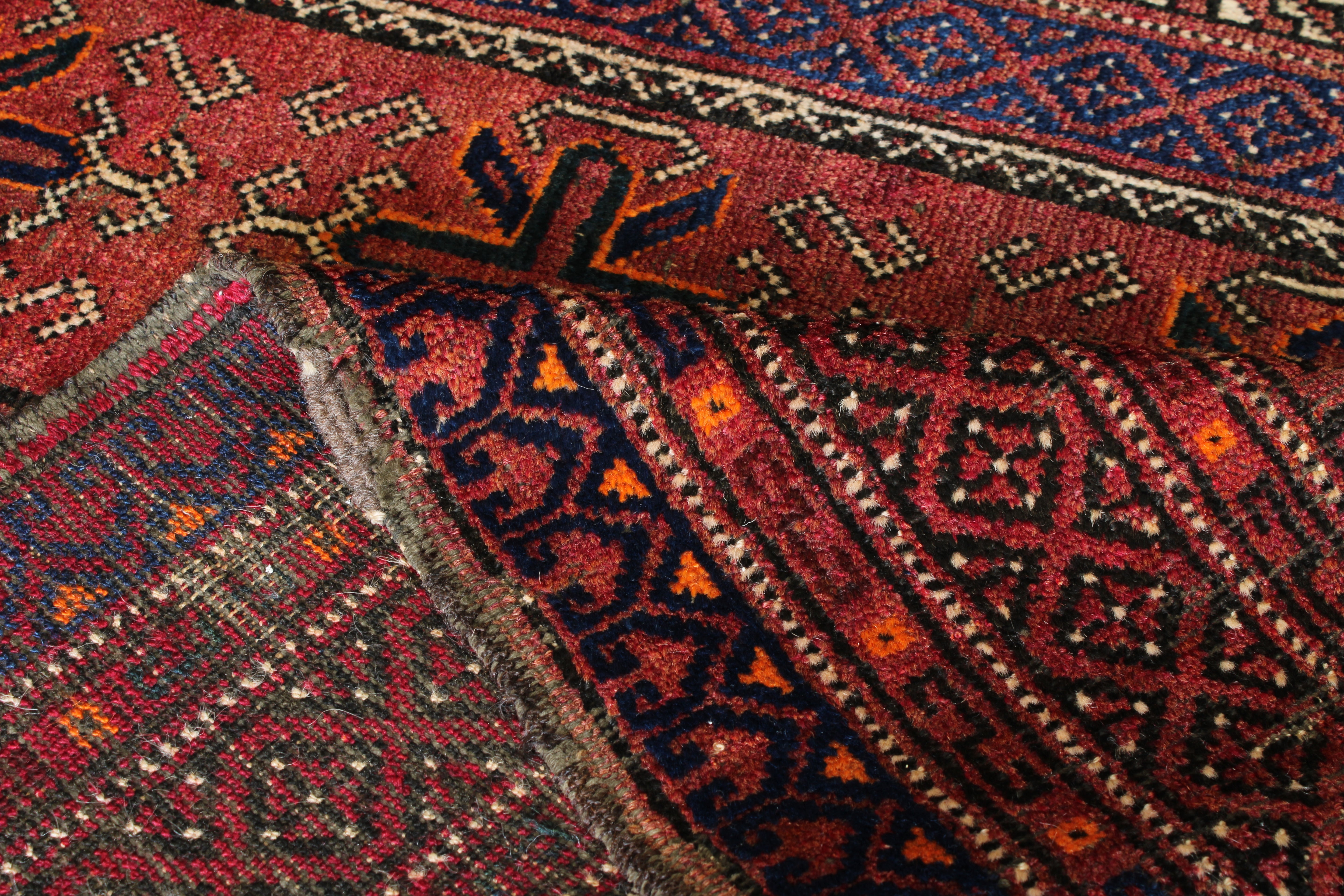 Afghan 3'9" x 6'8"