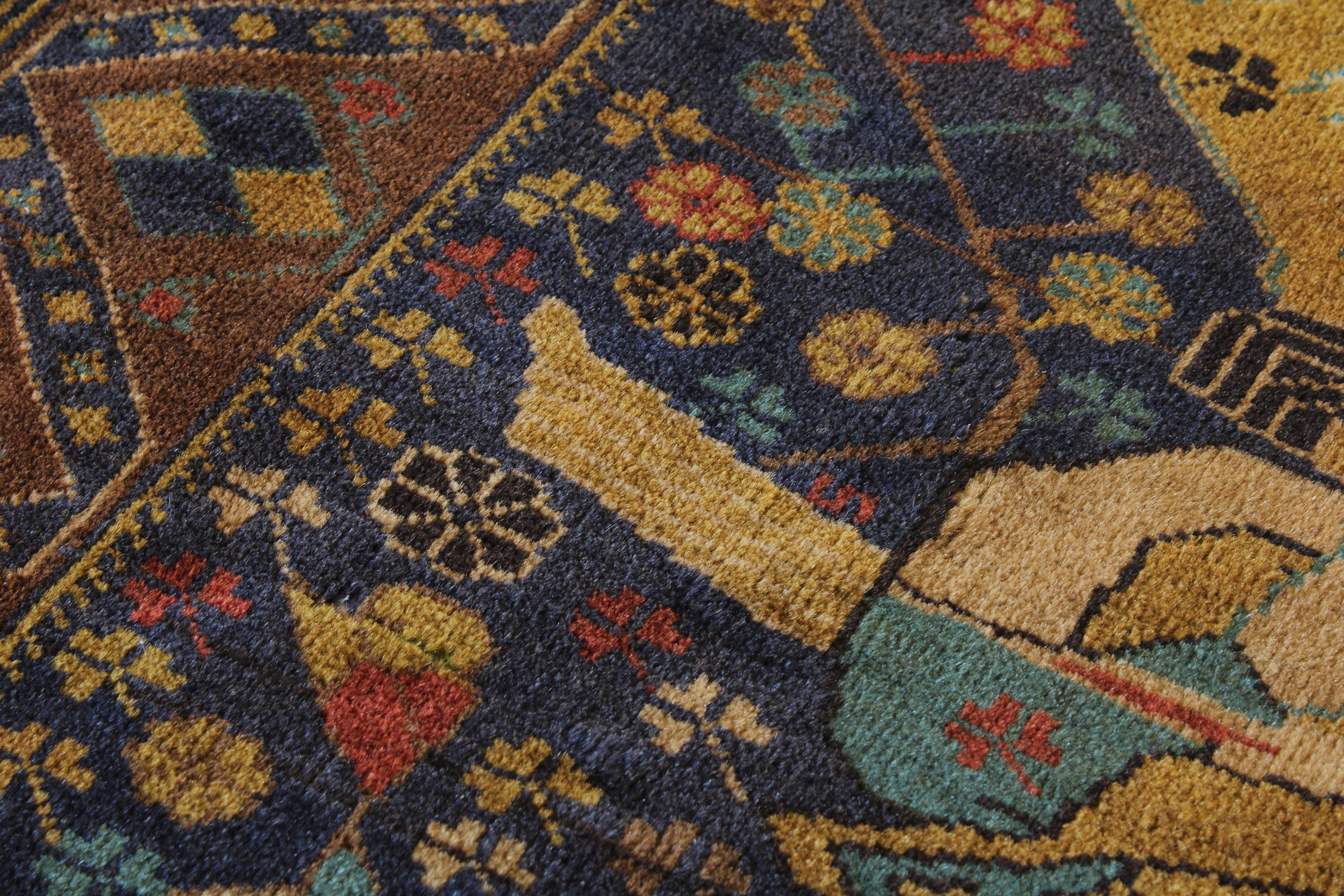 Persian Pictorial 3'9" x 6'8"