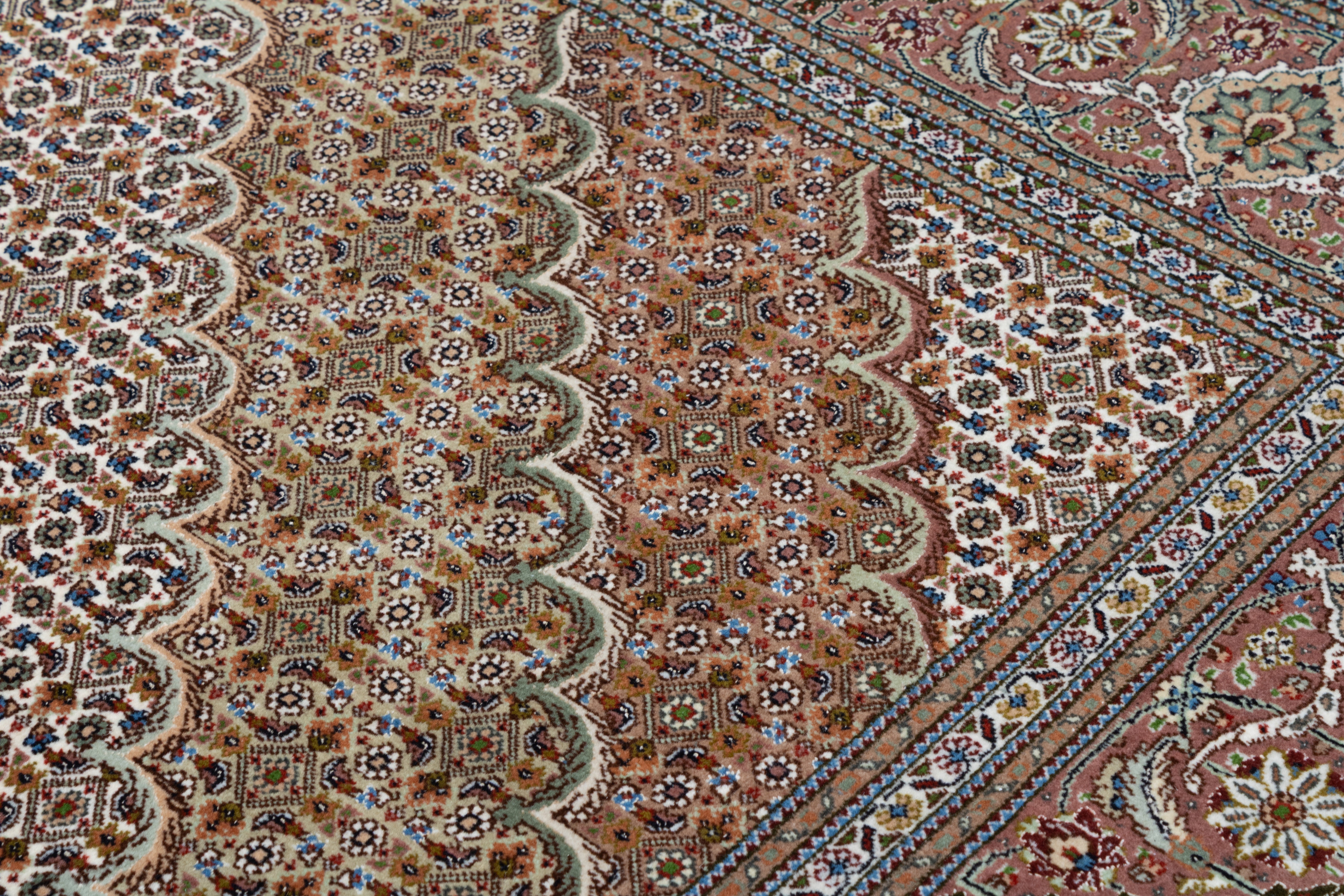 Persian Tabriz Mahi 6'8" x 8'4"