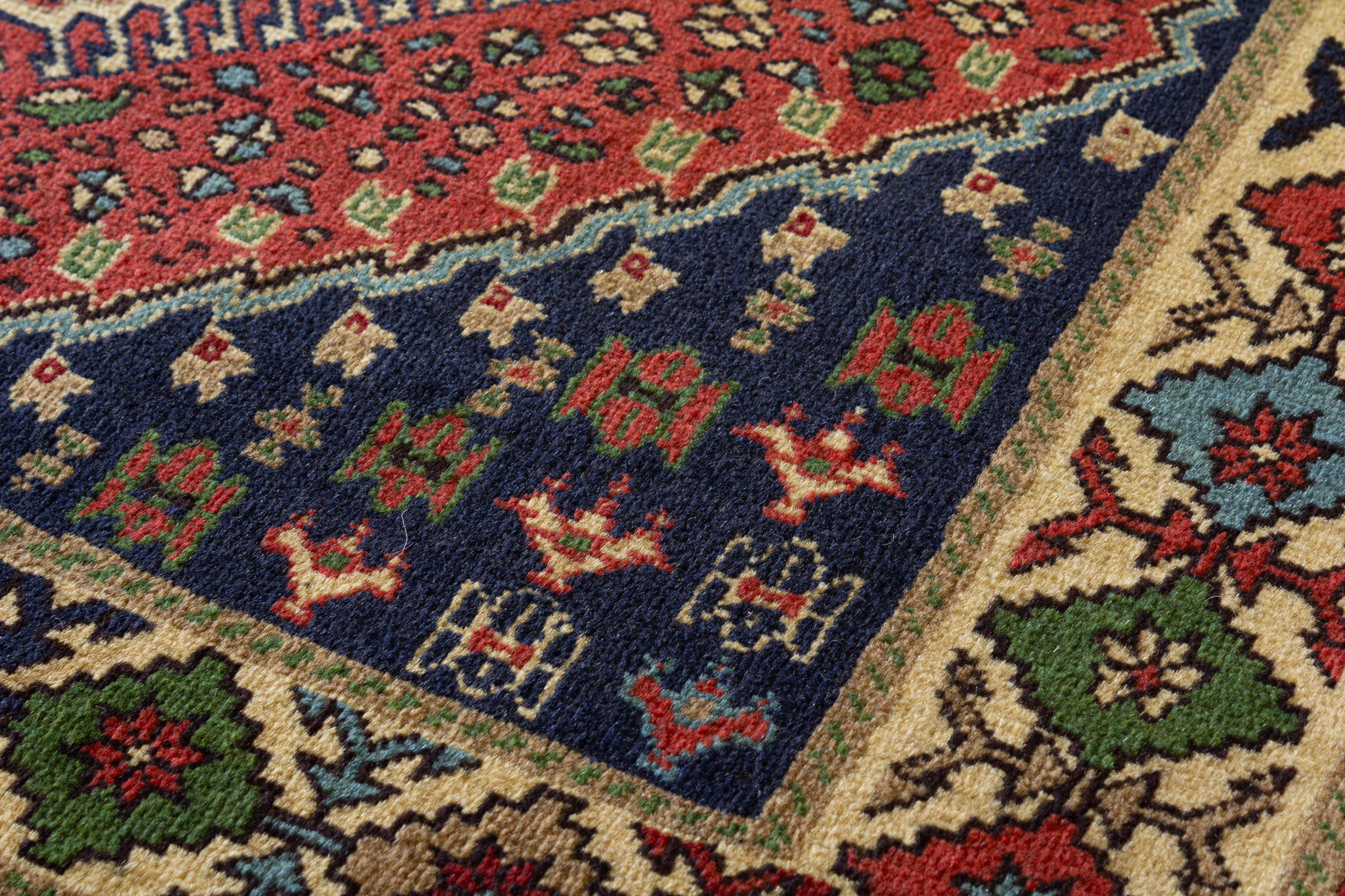 Persian Shiraz 3'3" x 4'9"