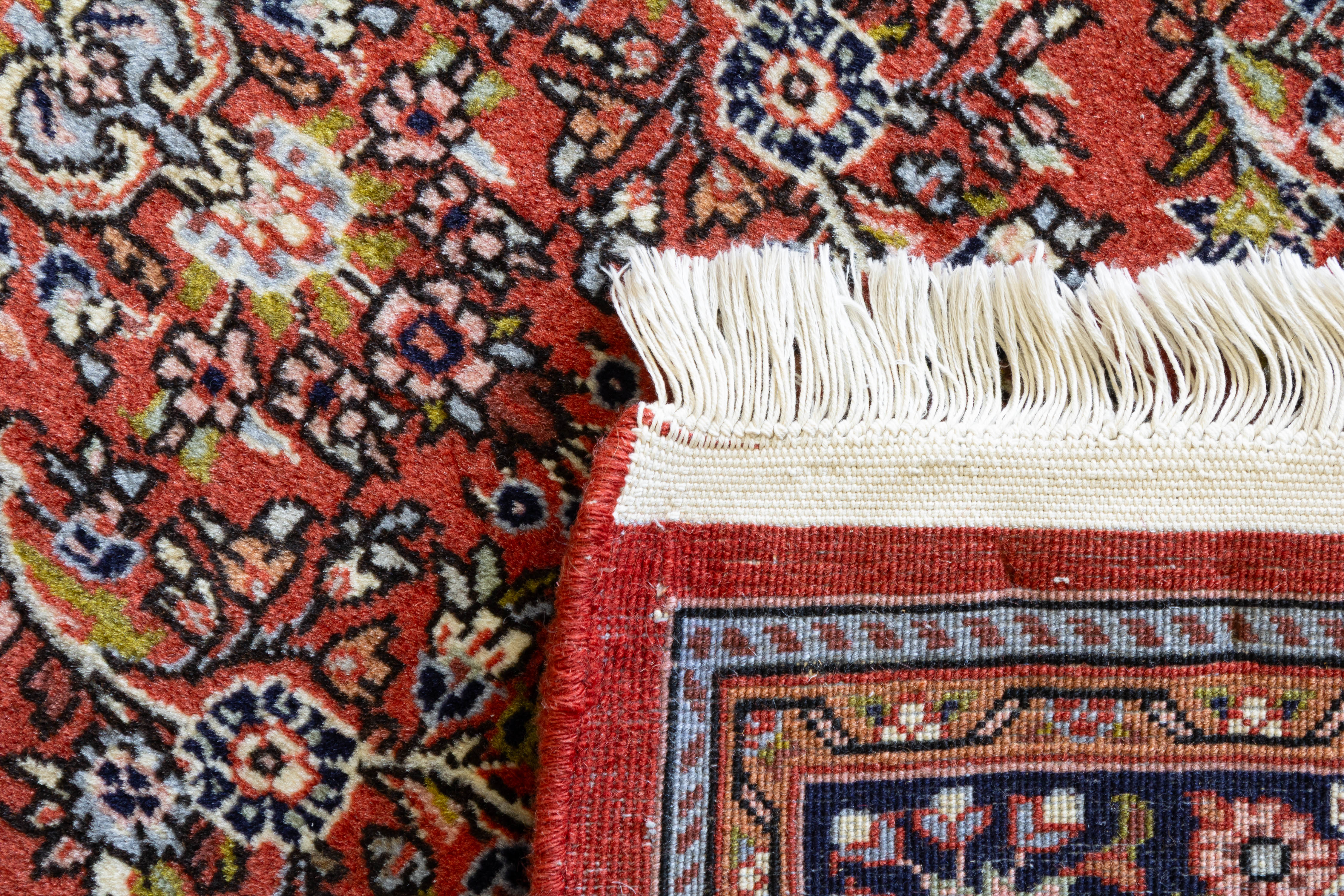 Persian Sarouk 3'7" x 5'4"