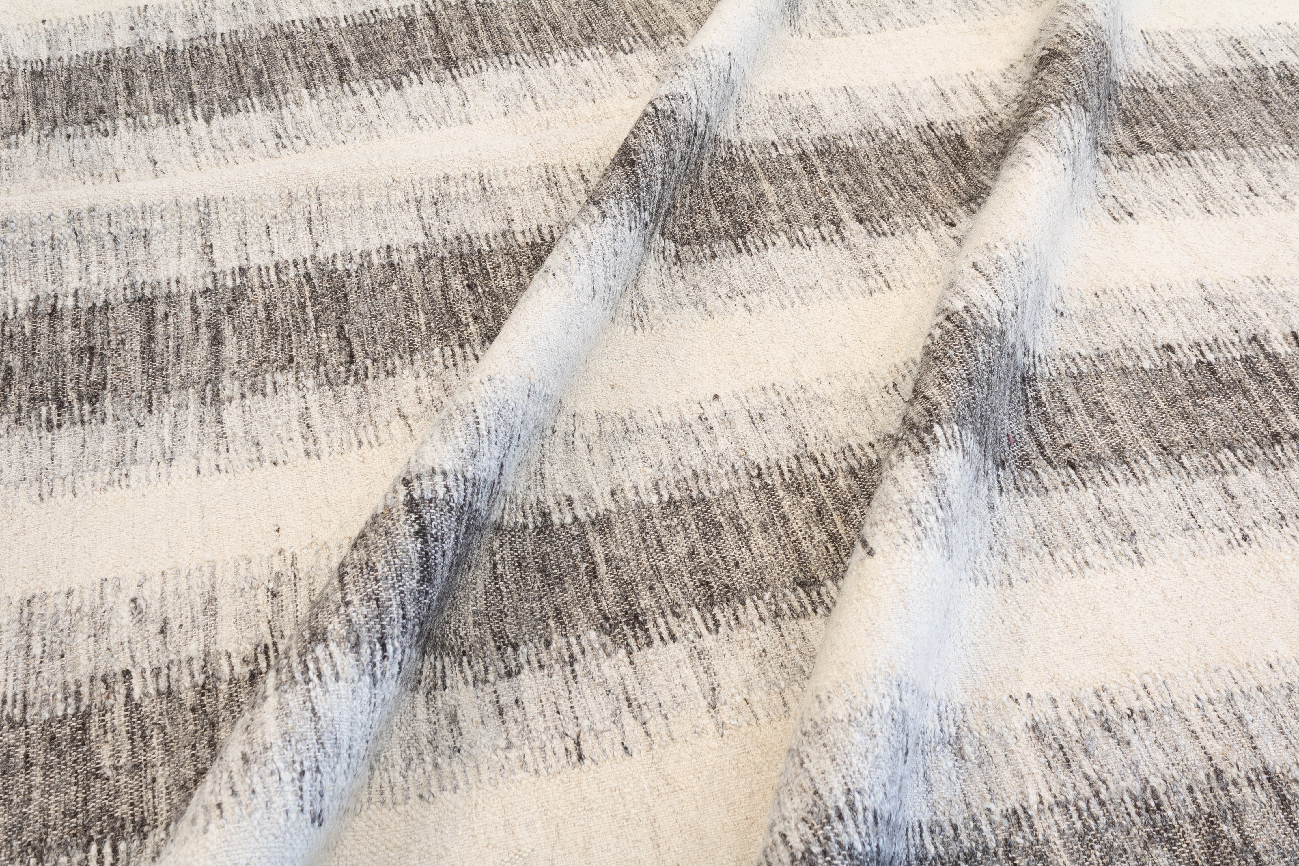 Modern Flatweave 8'1" x 10'1"