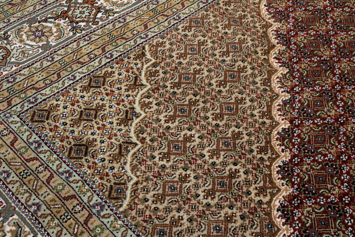 Indo Tabriz 8'9" x 12'