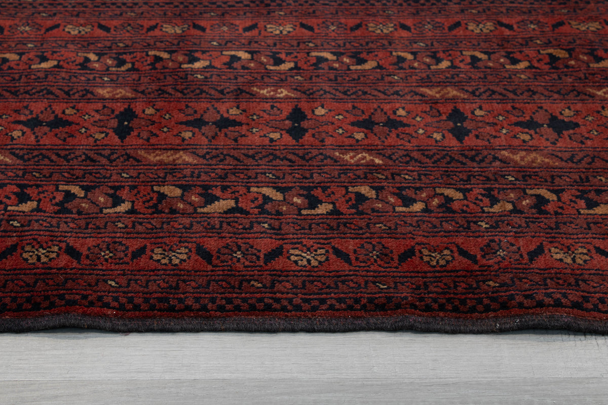 Khal Mohammadi 9'9" x 13'