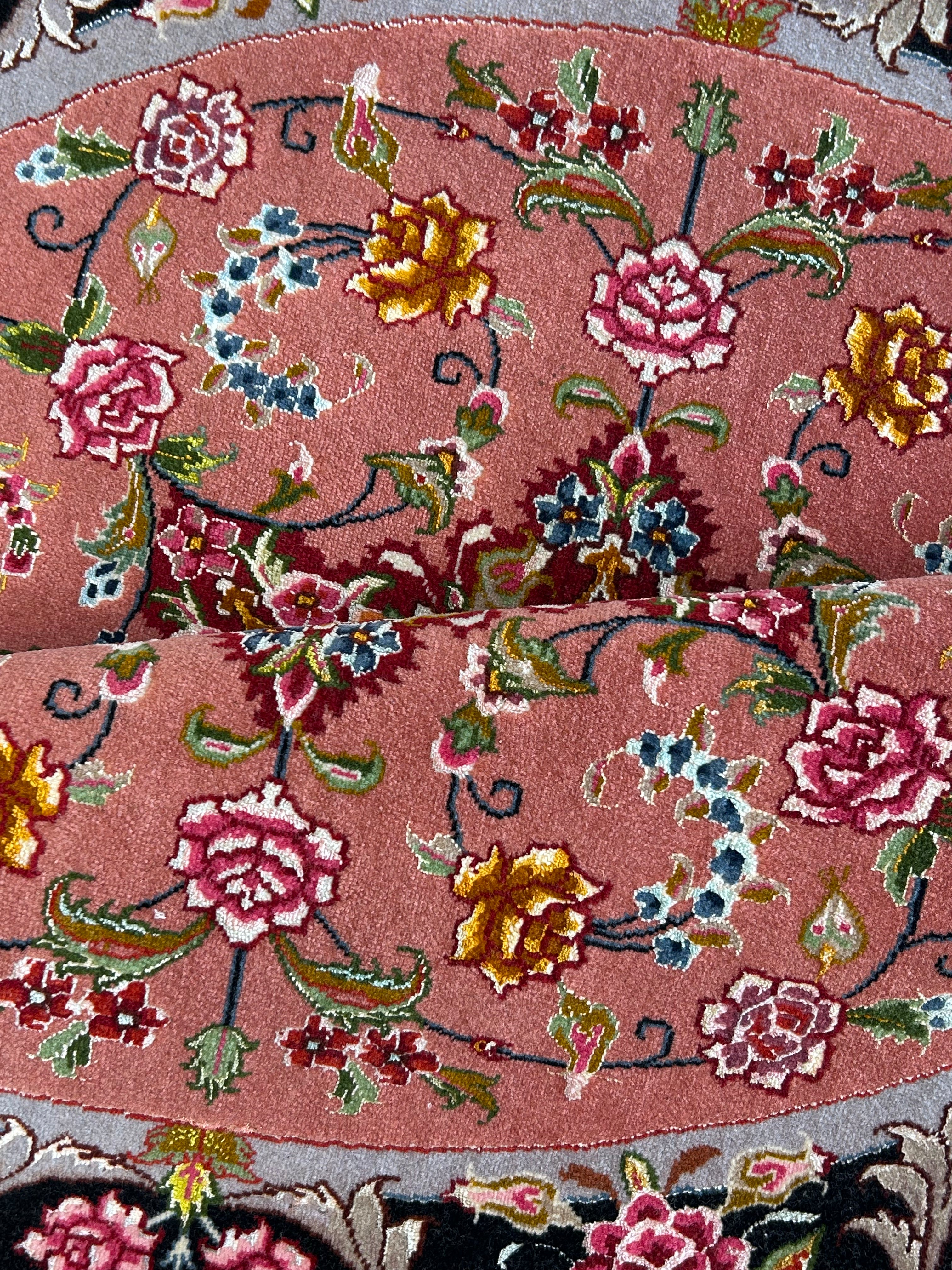 Persian Tabriz 3' Round