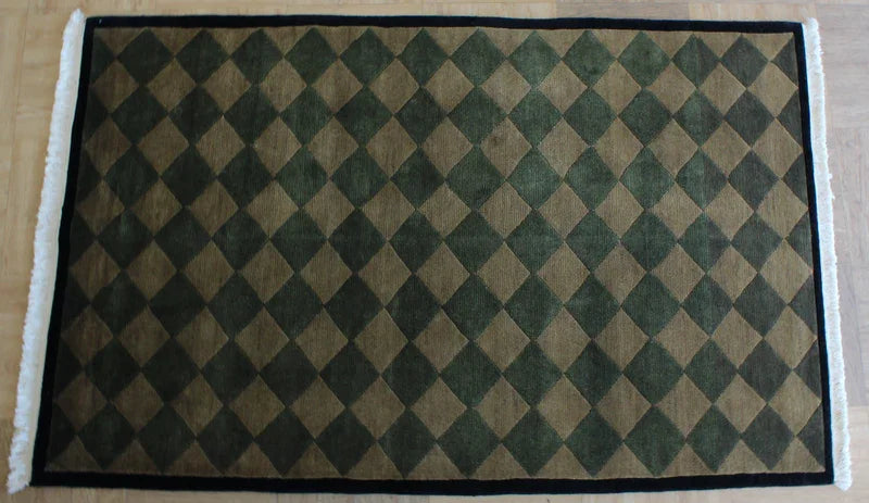 Indian Hand Knotted Rug - Modern Rug Importers