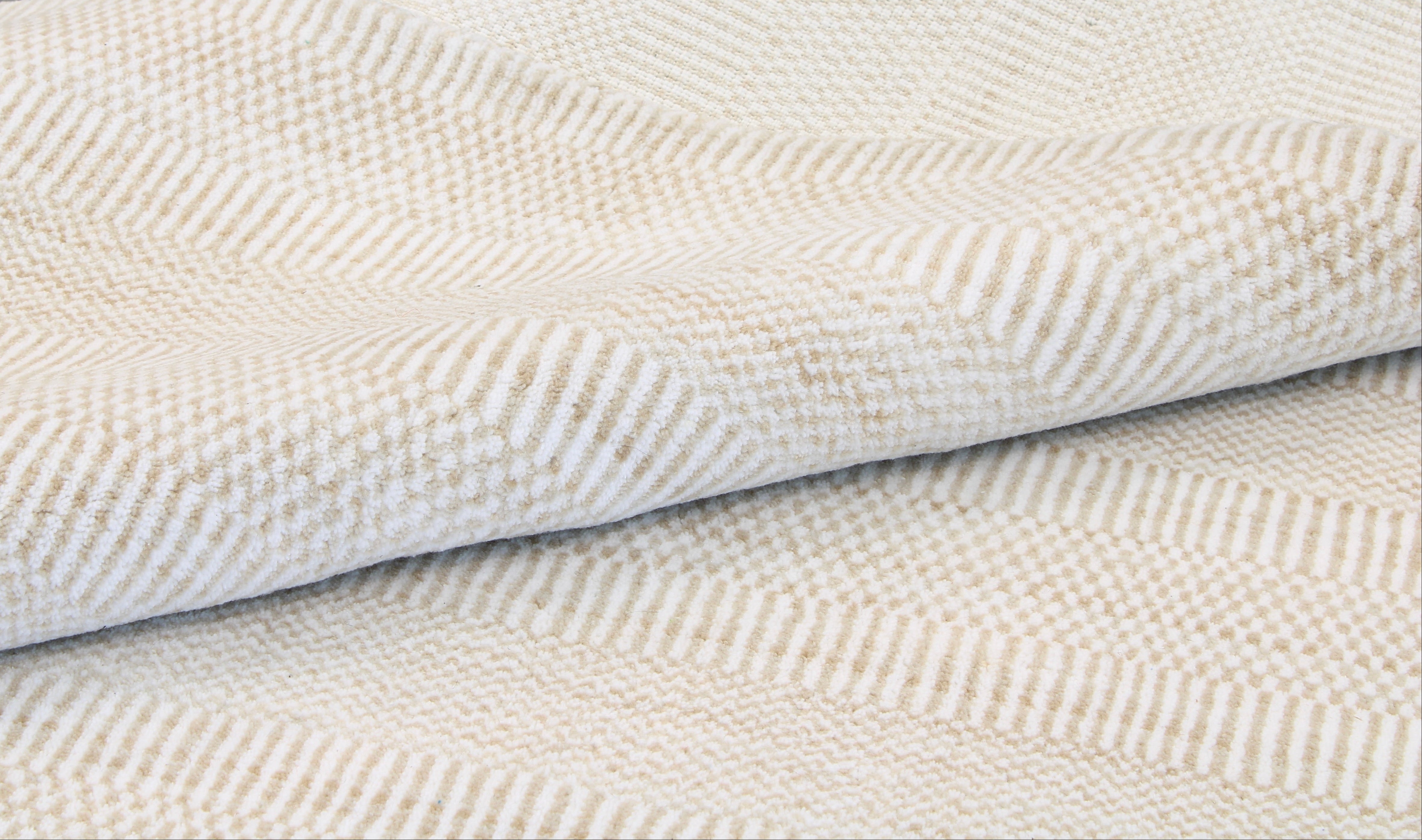 Indo Straw 8'3" x 10'1"