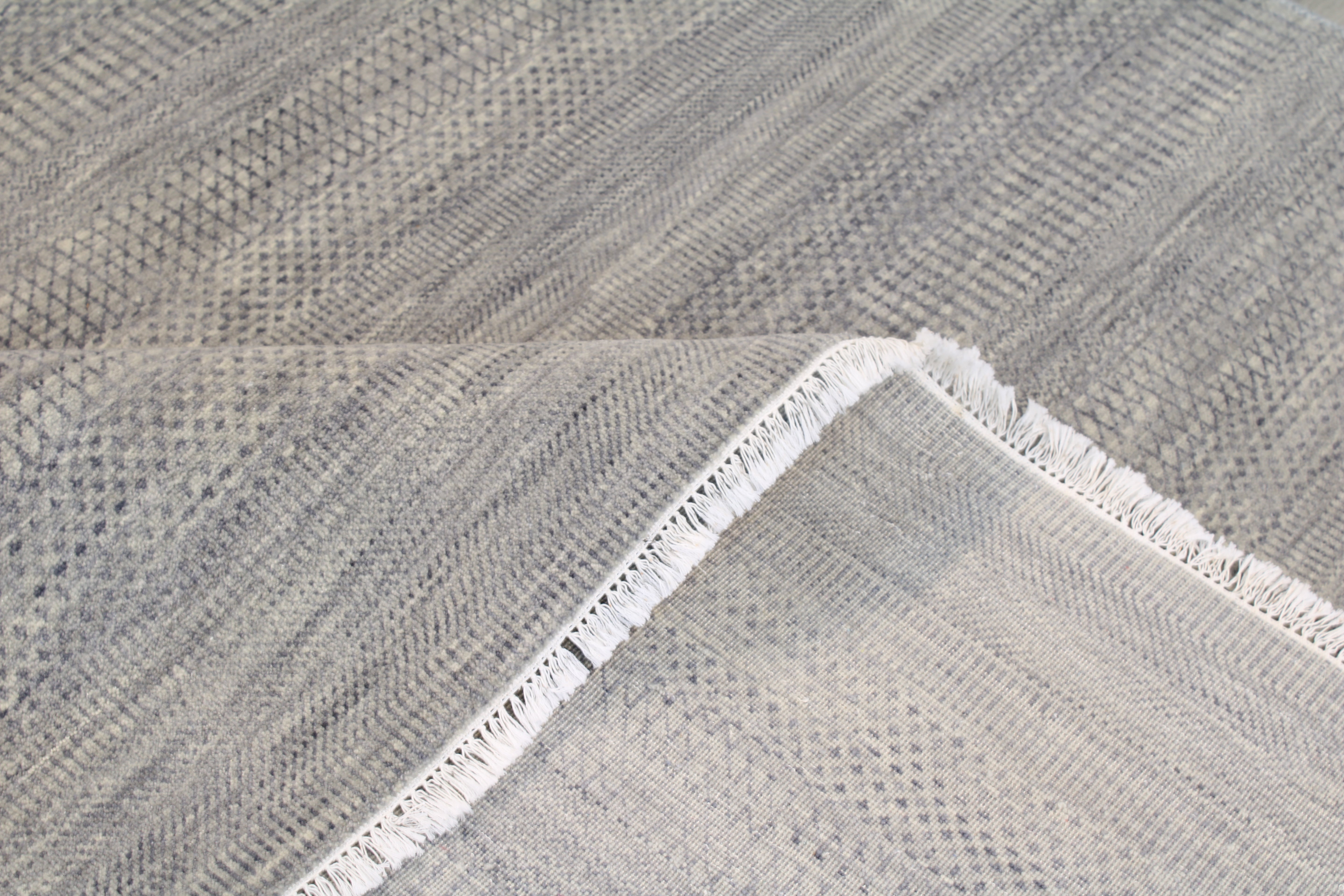 Indo Modern 8'1" x 10'1"