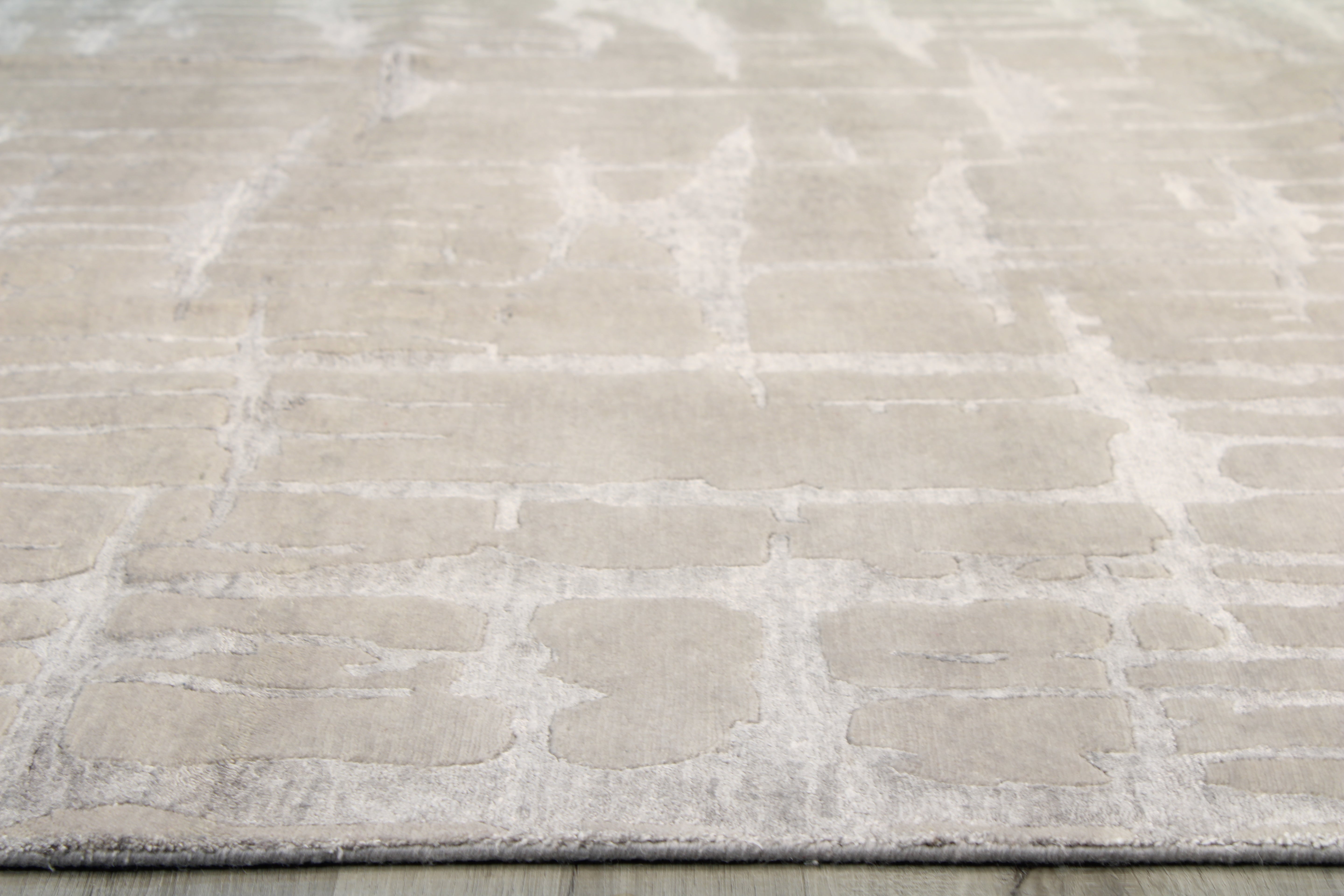 Indo Modern 8'1" x 10'3"