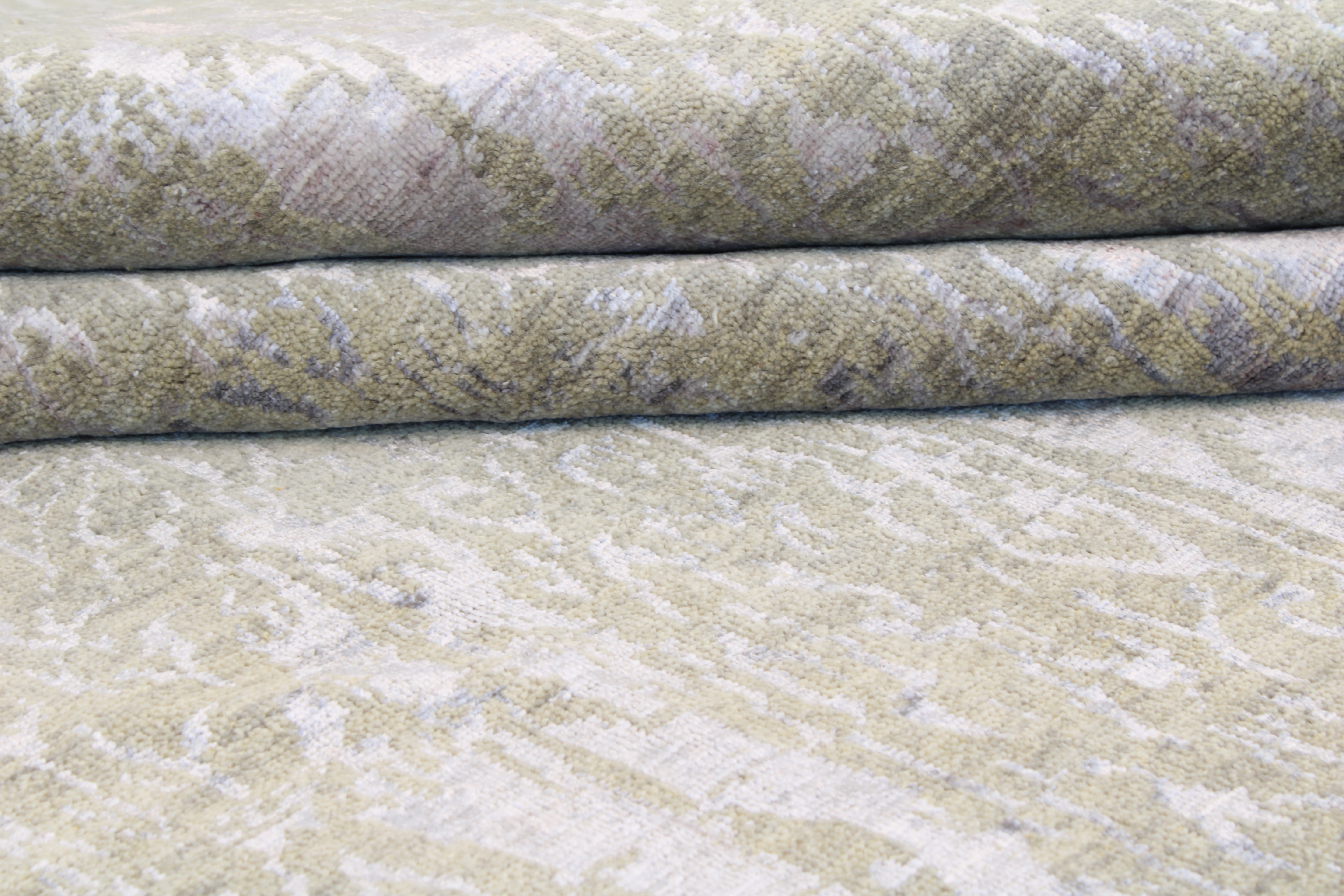 Indo Modern 8' x 10'3"