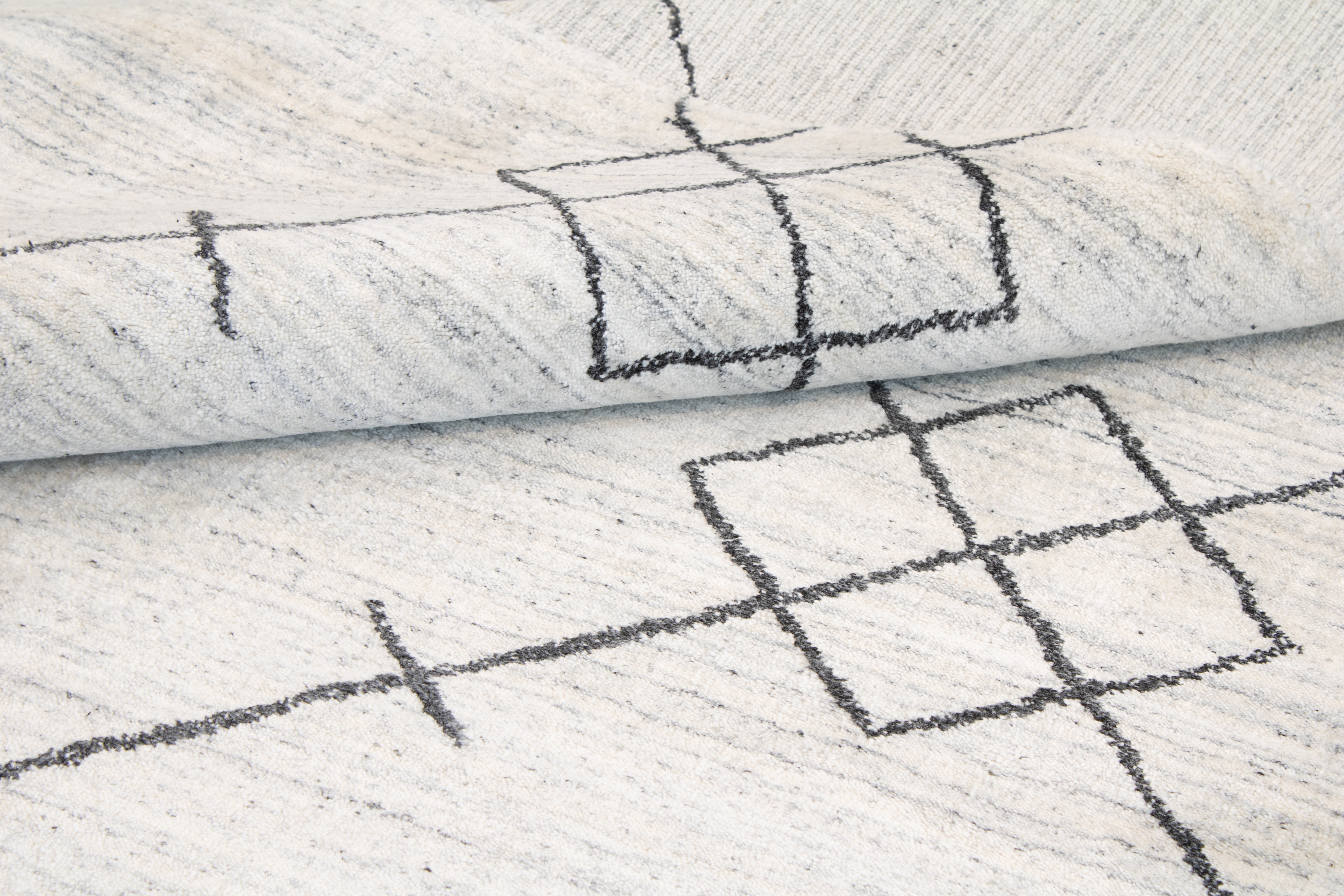 Indo Modern 8'1" x 10'1"