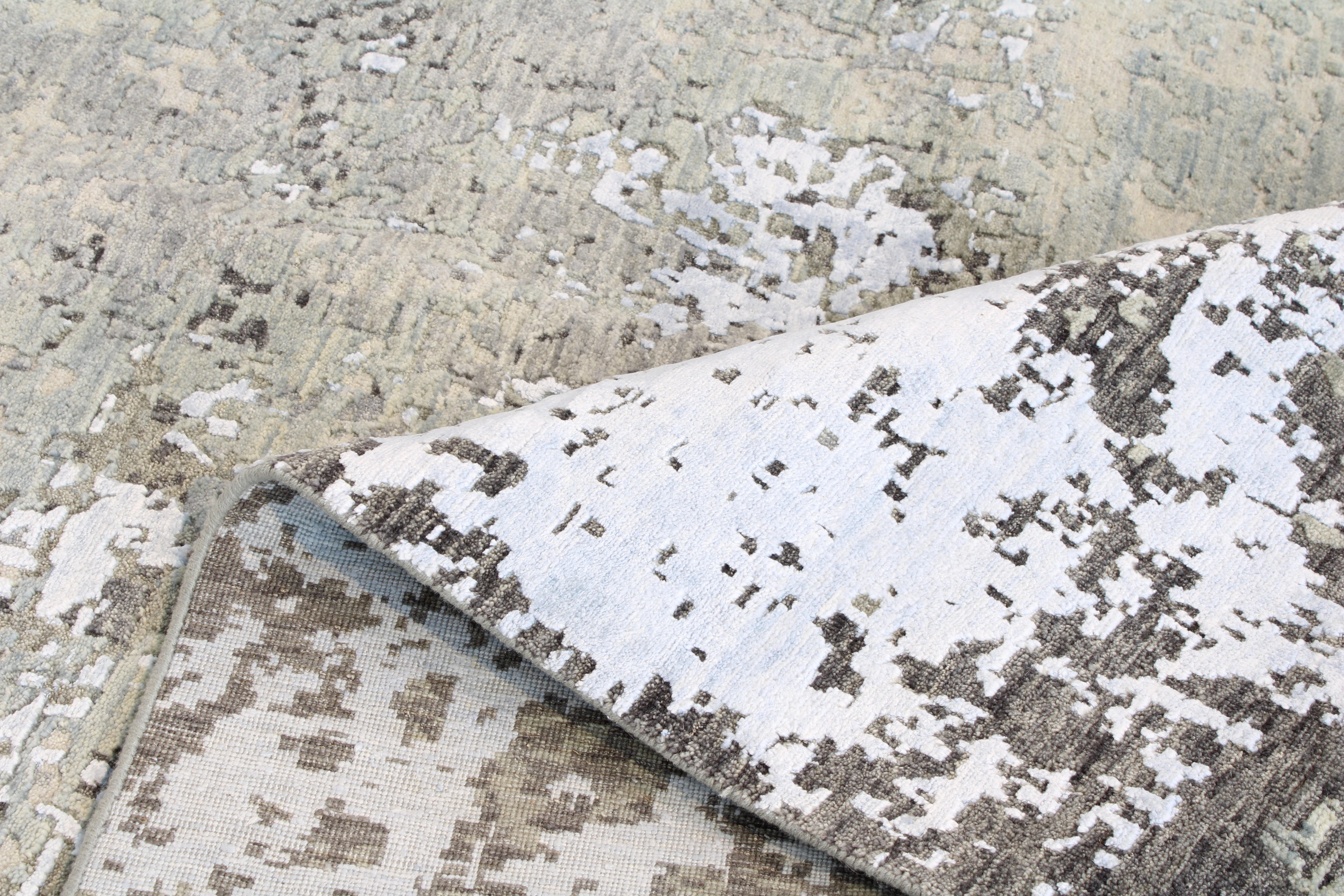 Indo Modern 9'2" x 12'1"