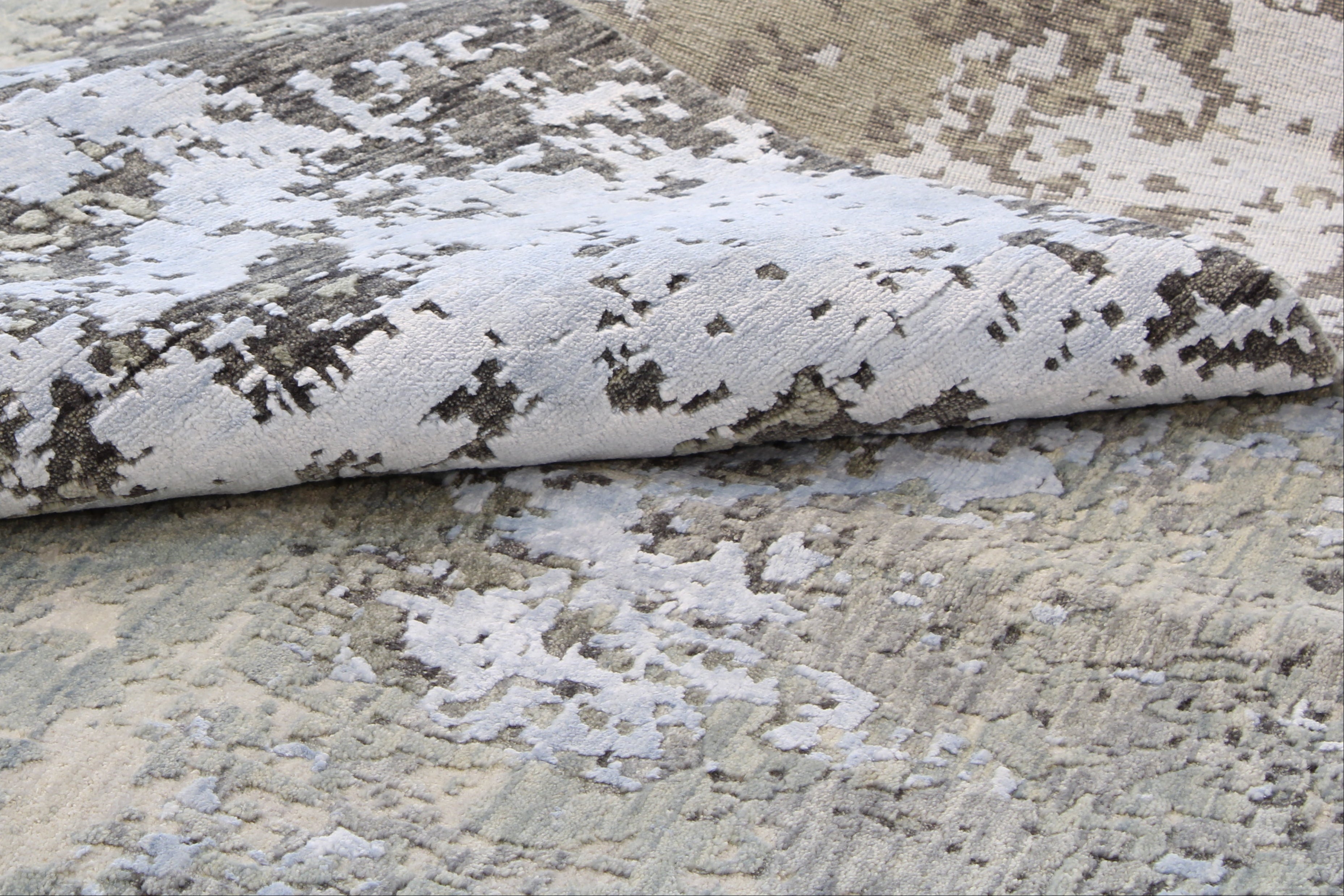 Indo Modern 9'2" x 12'1"