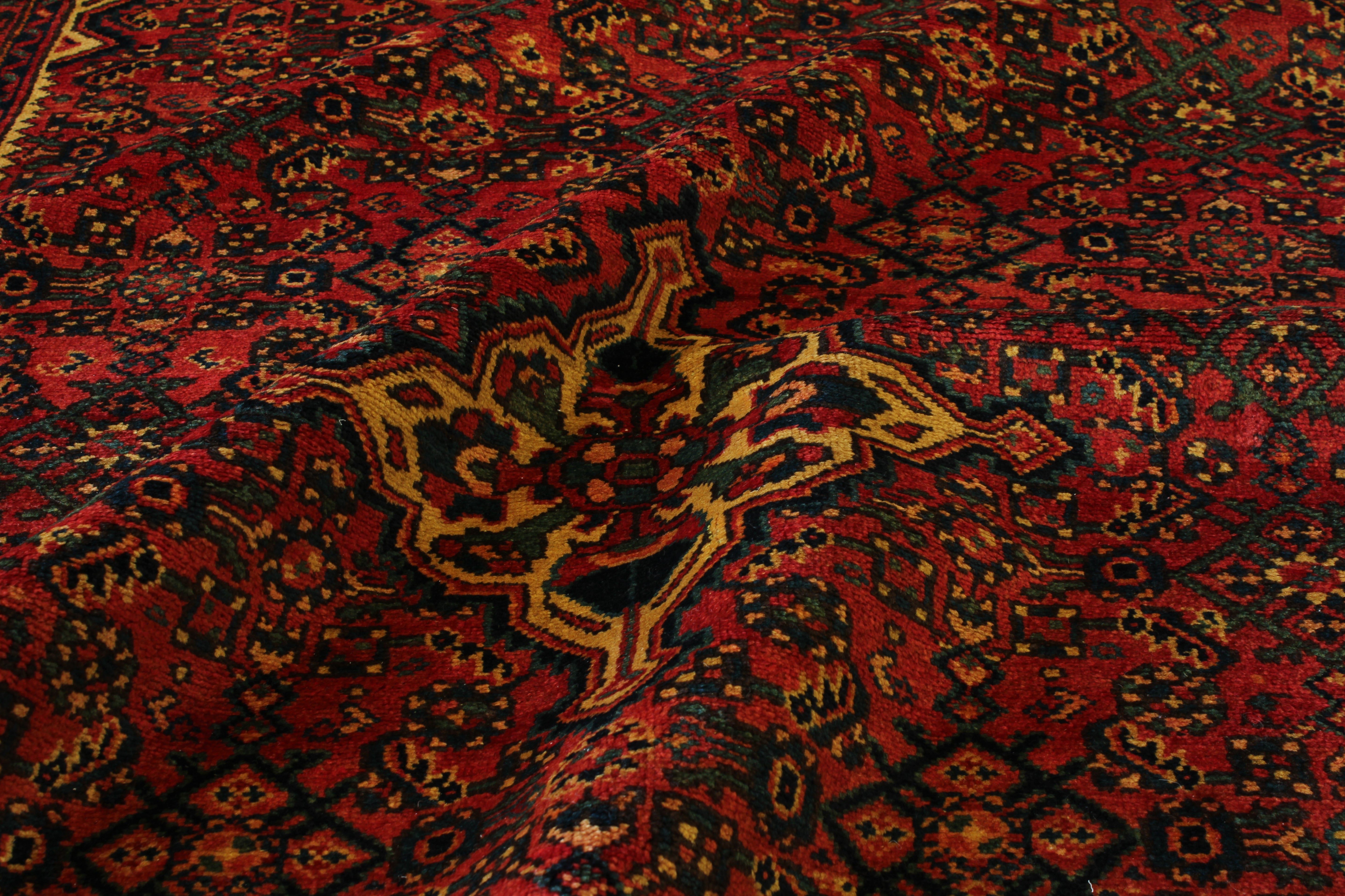 Persian 4'9" x 6'6"