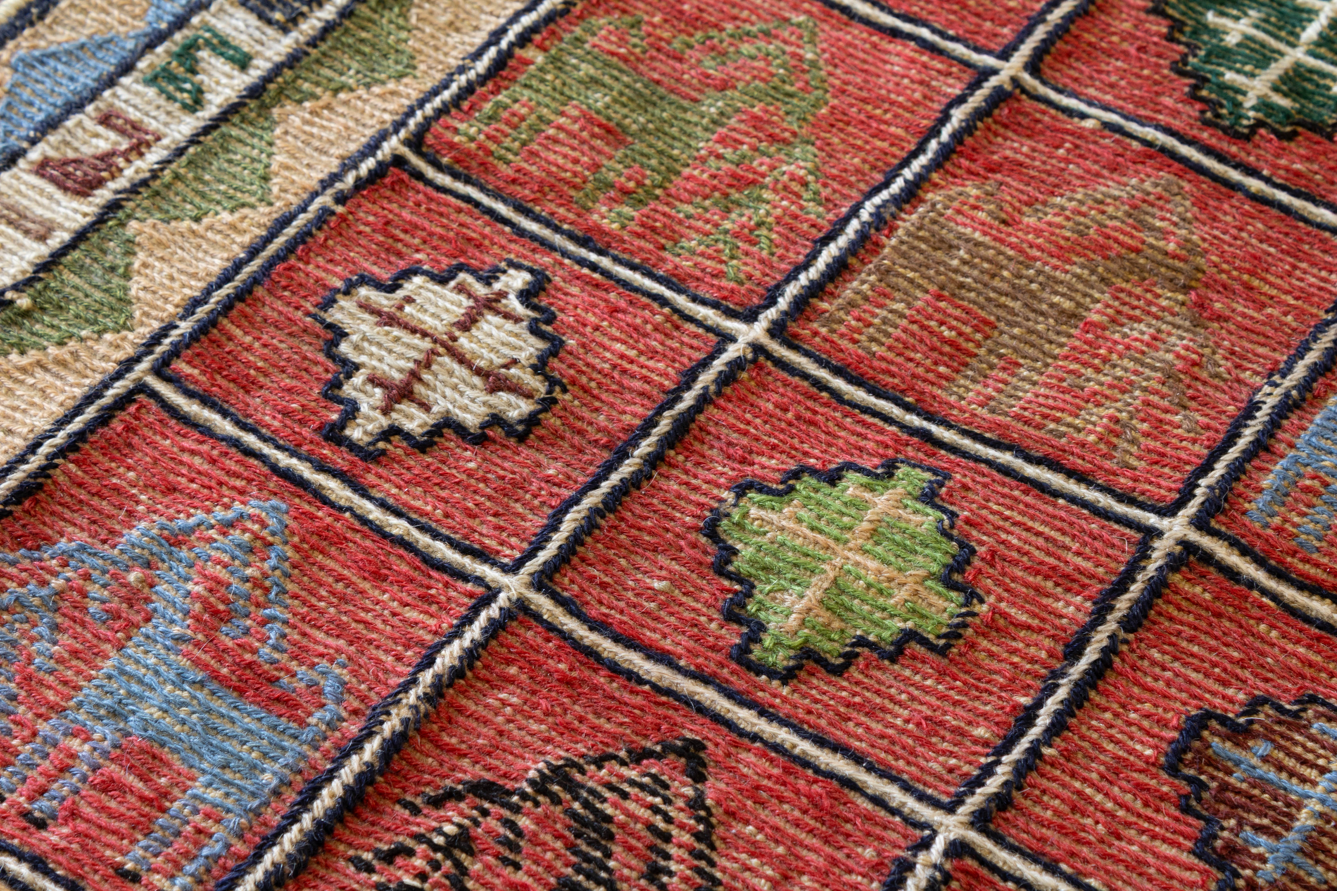 Persian Soumak 3'4" x 4'9"