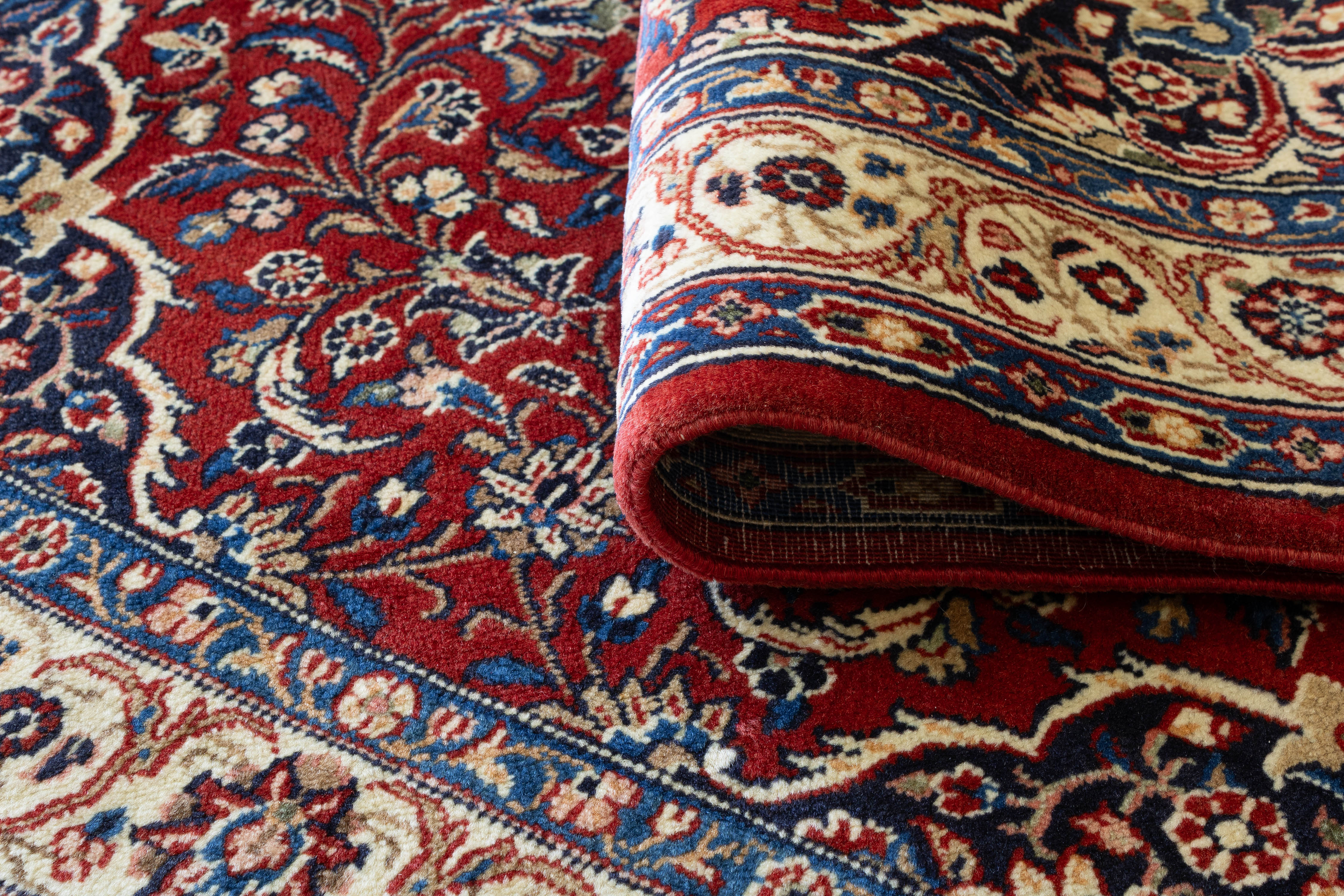 Persian Sarouk 3'5" x 5'
