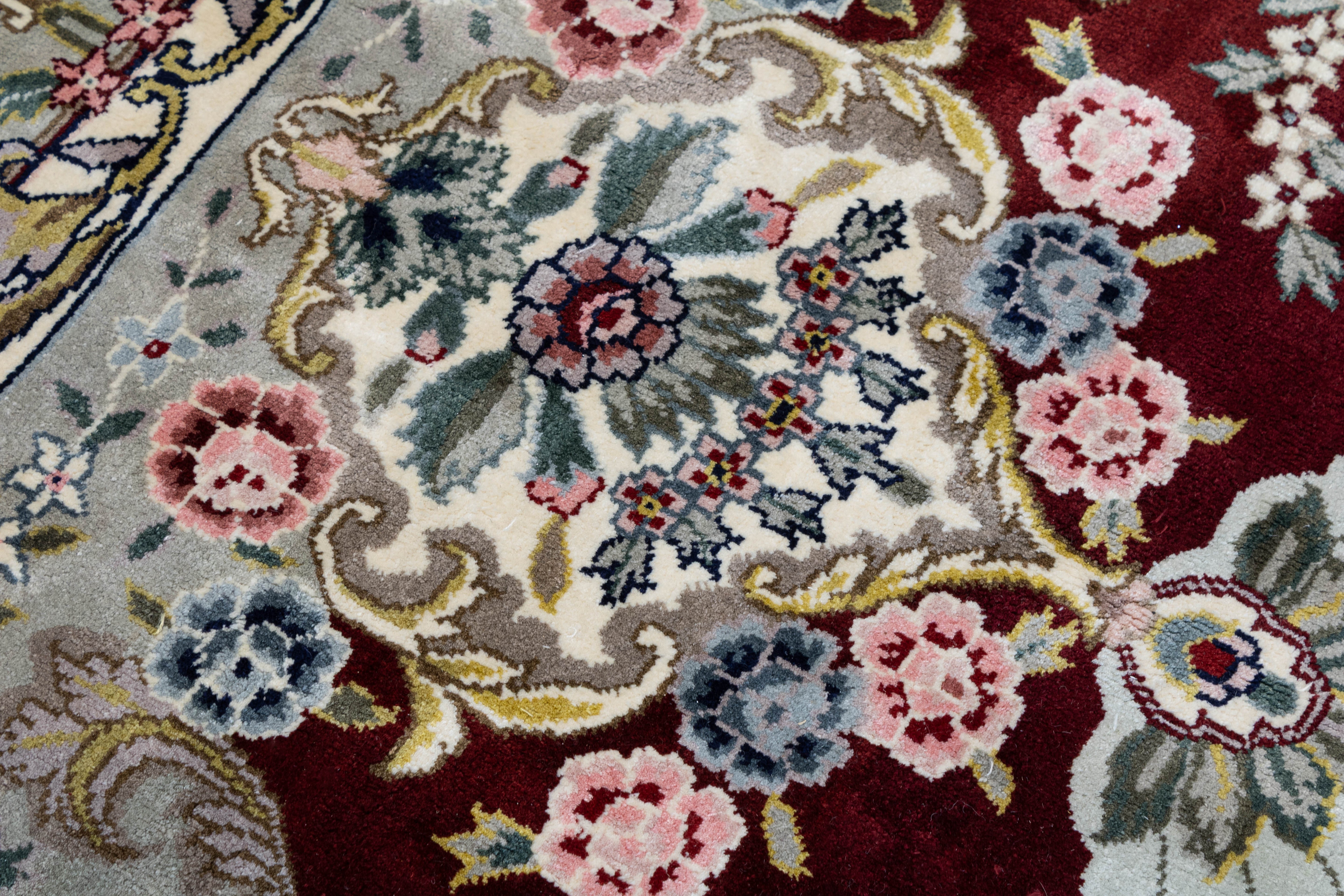 Sino Tabriz 9'1" x 12'