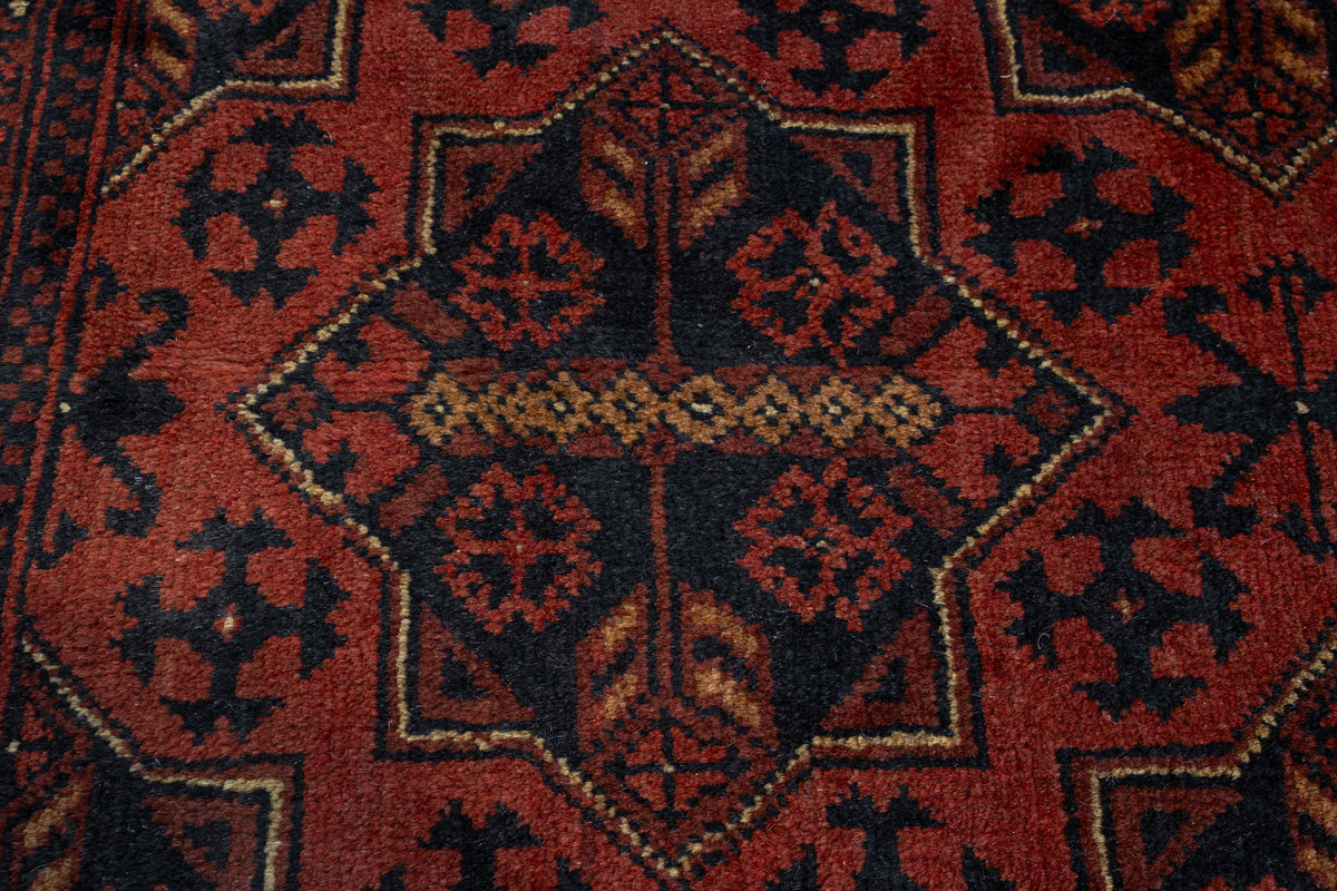 Khal Mohammadi 9'9" x 13'