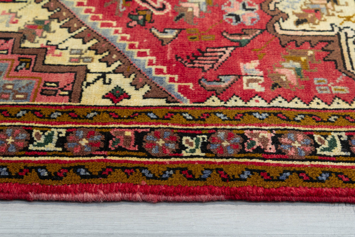 Persian Heriz 3'7" x 4'9"