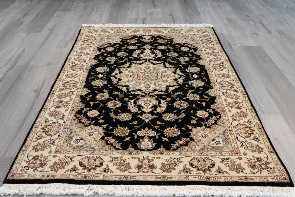 Sino Tabriz 3'9" x 5'9"