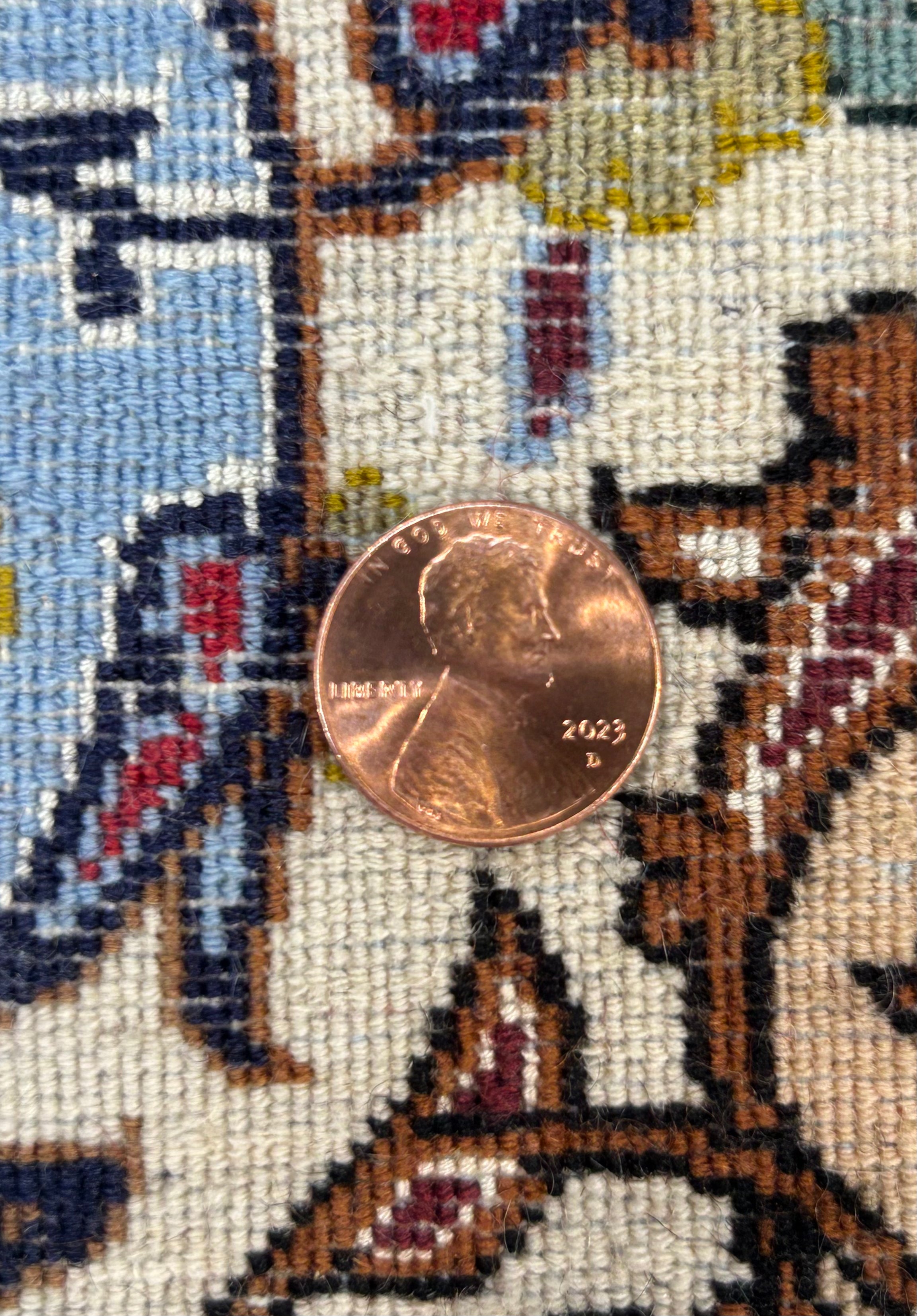 Persian Isfahan 2'5" x 3'5"