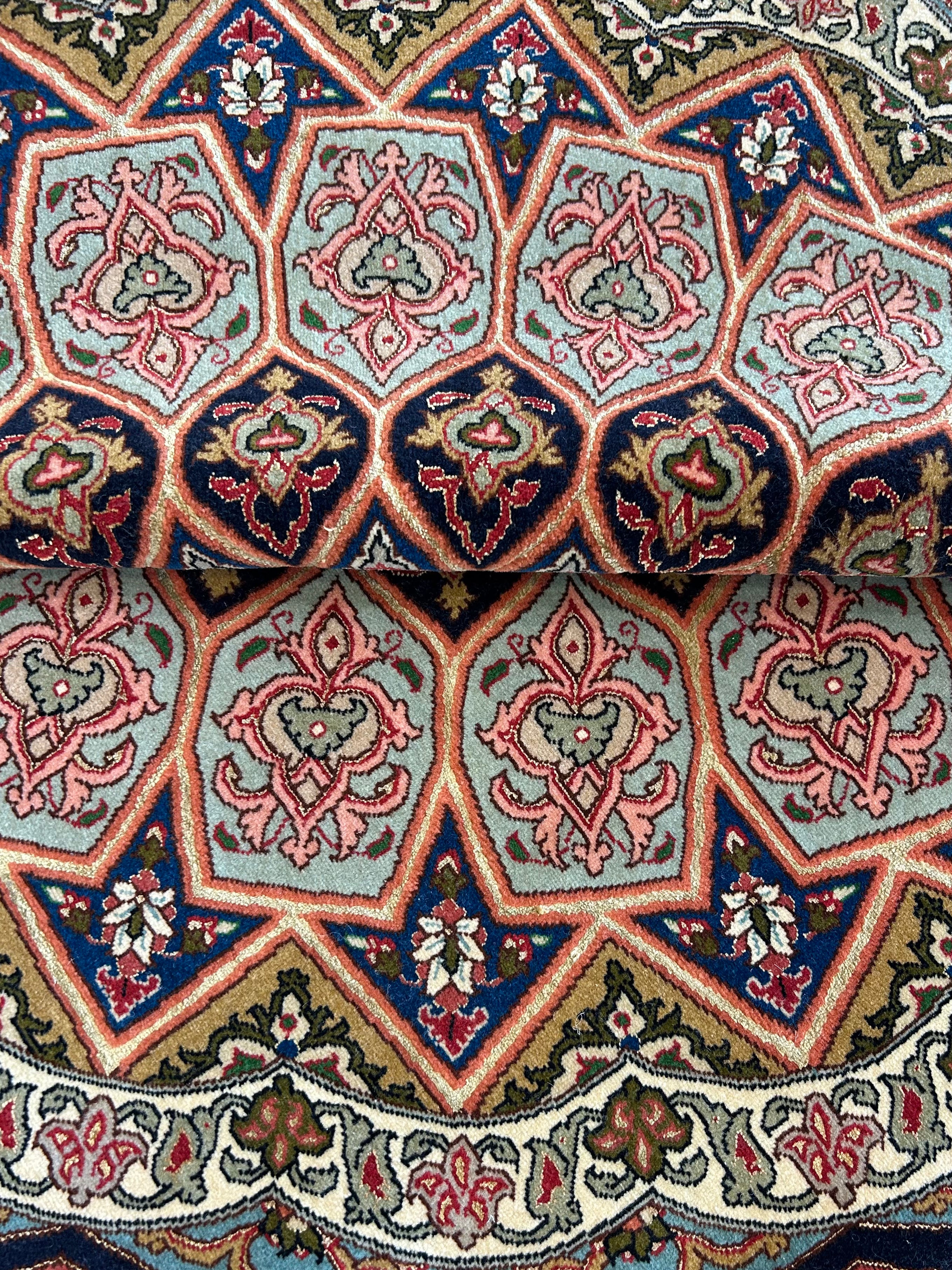 Persian Tabriz Gonbad 6'10" Round