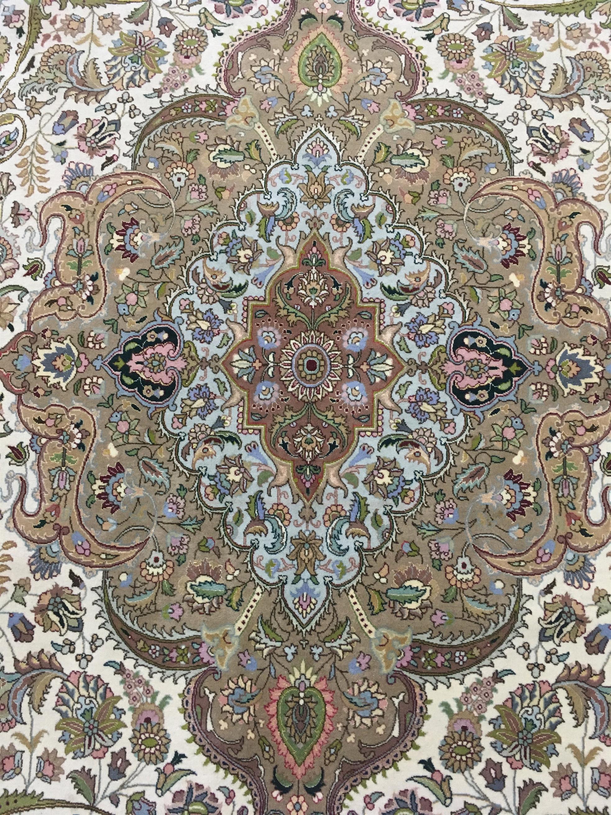 Persian Tabriz 9'11" x 13'
