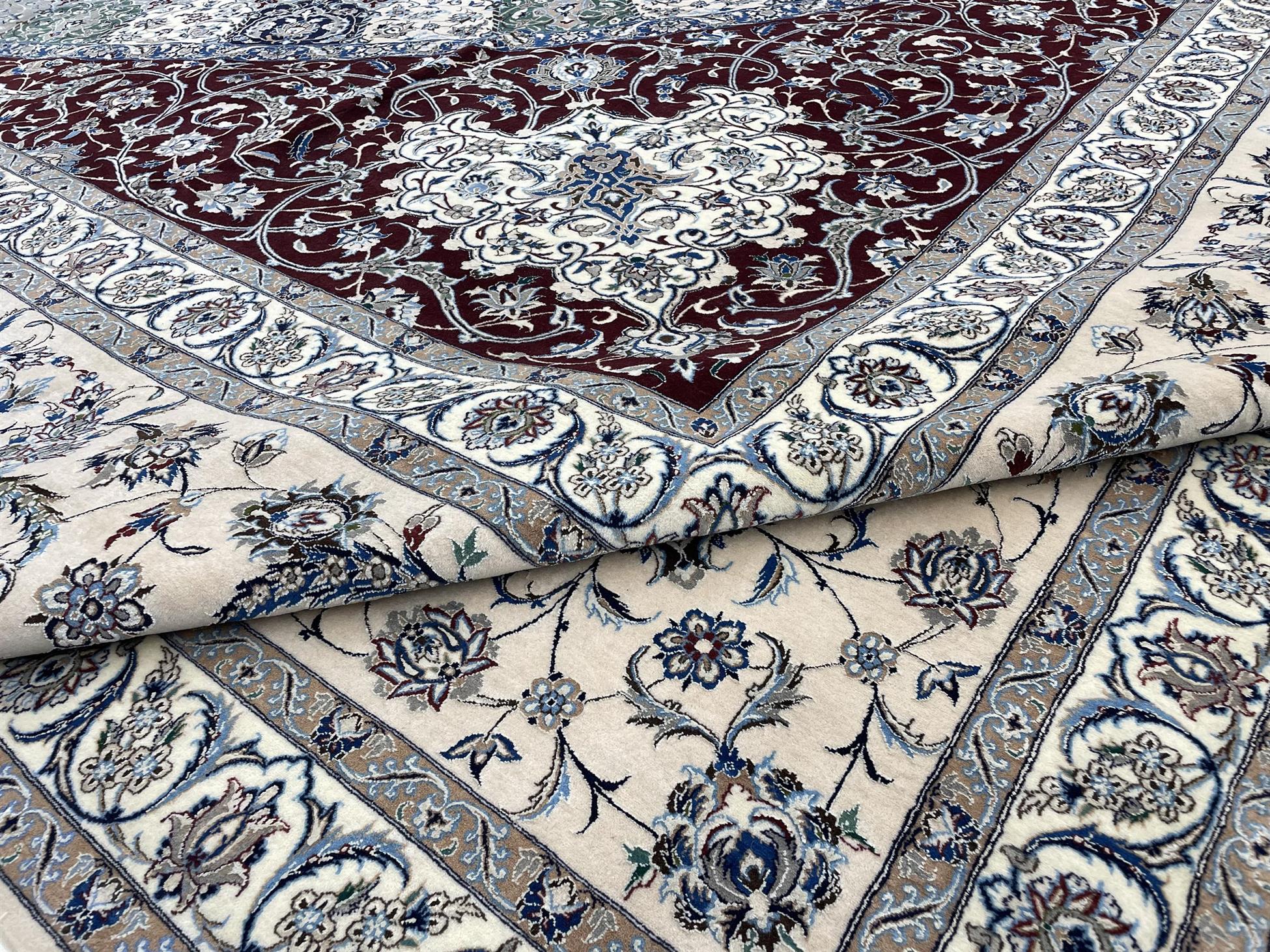 Persian Nain Habibian 19'10" x  20'2"