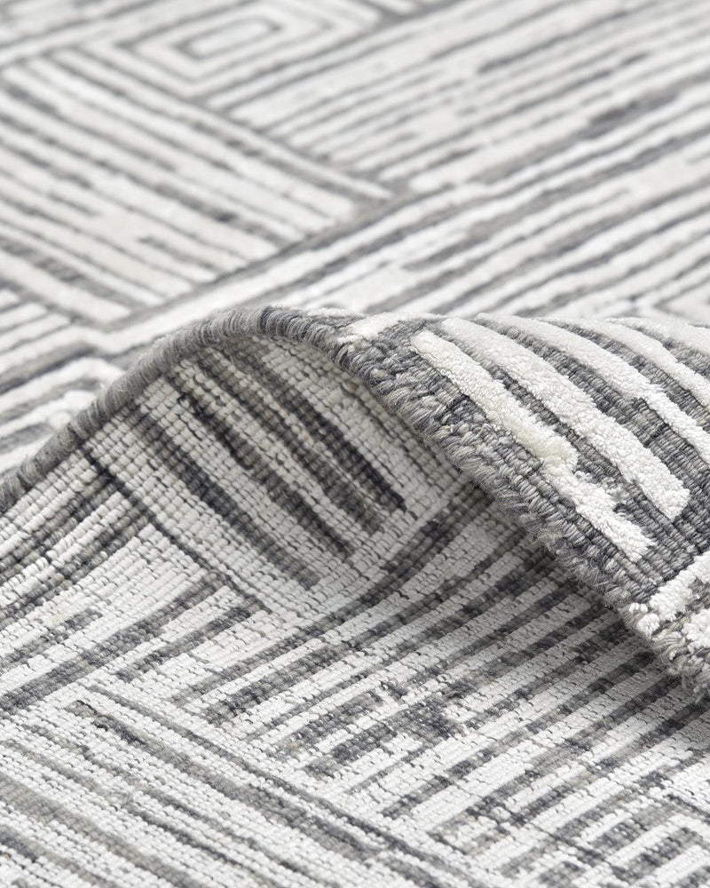 Karissai, Hand Woven Rug - Modern Rug Importers