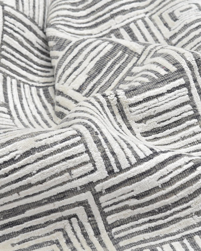 Karissai, Hand Woven Rug - Modern Rug Importers