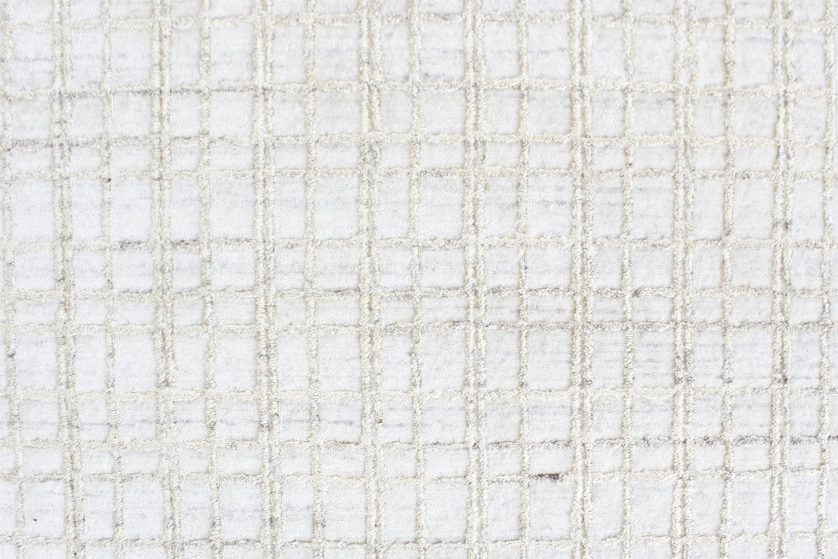 Miranda┃White